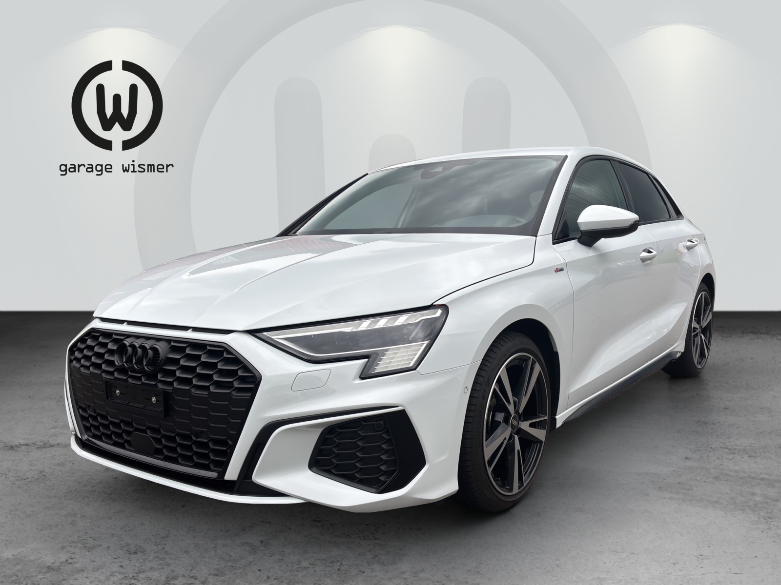AUDI A3 Sportback 35 TFSI S line Attraction S-tronic-image-0