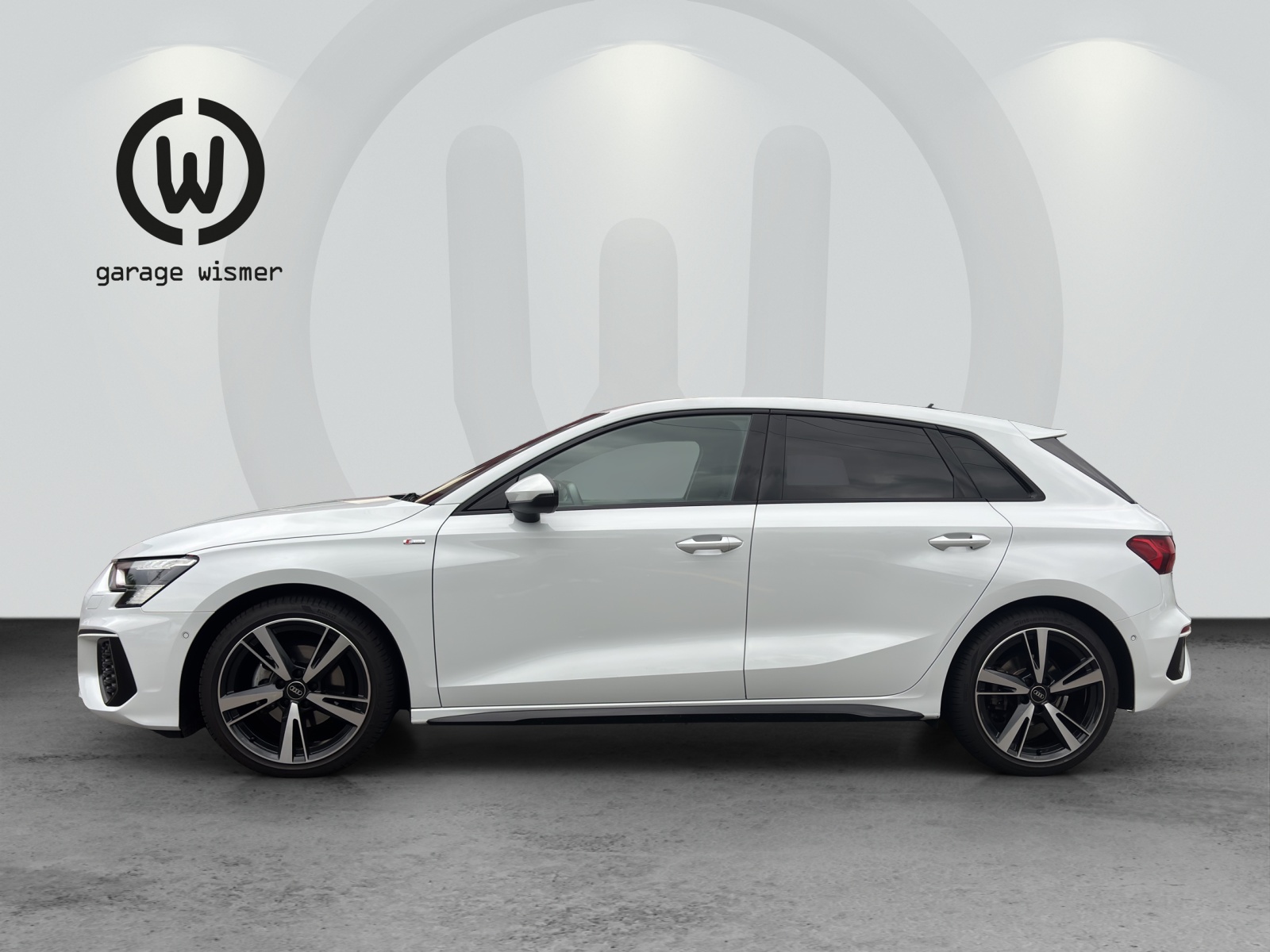 AUDI A3 Sportback 35 TFSI S line Attraction S-tronic-image-1
