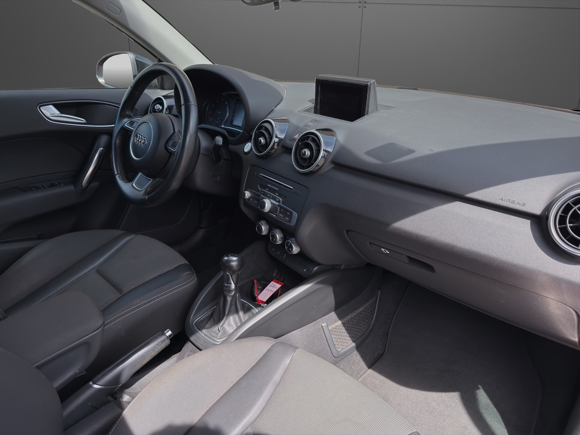 AUDI A1 Sportback 1.0 TFSI Sport S Line-image-10