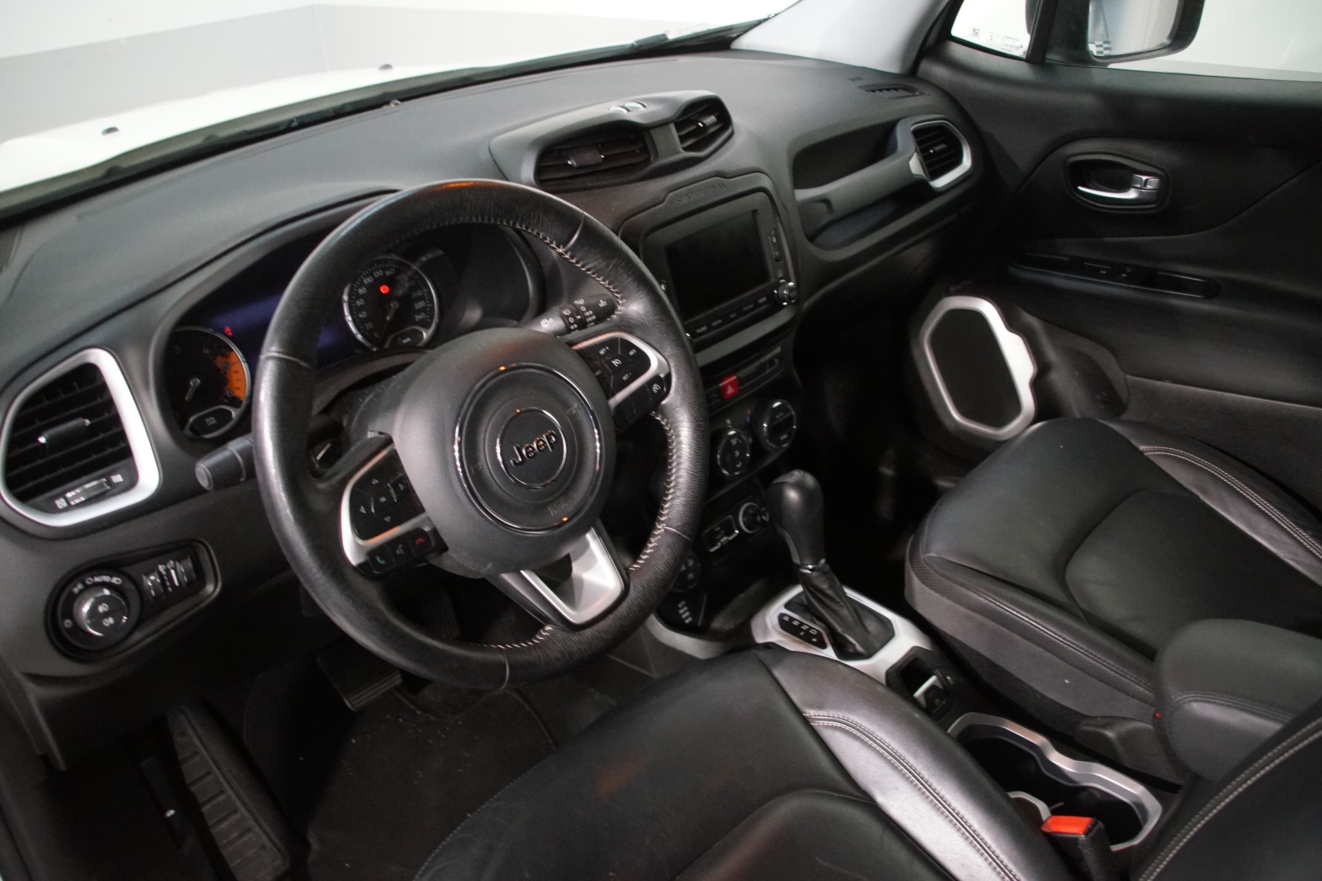 JEEP Renegade 2.0 CRD Limited AWD + Low Range 9ATX-image-12