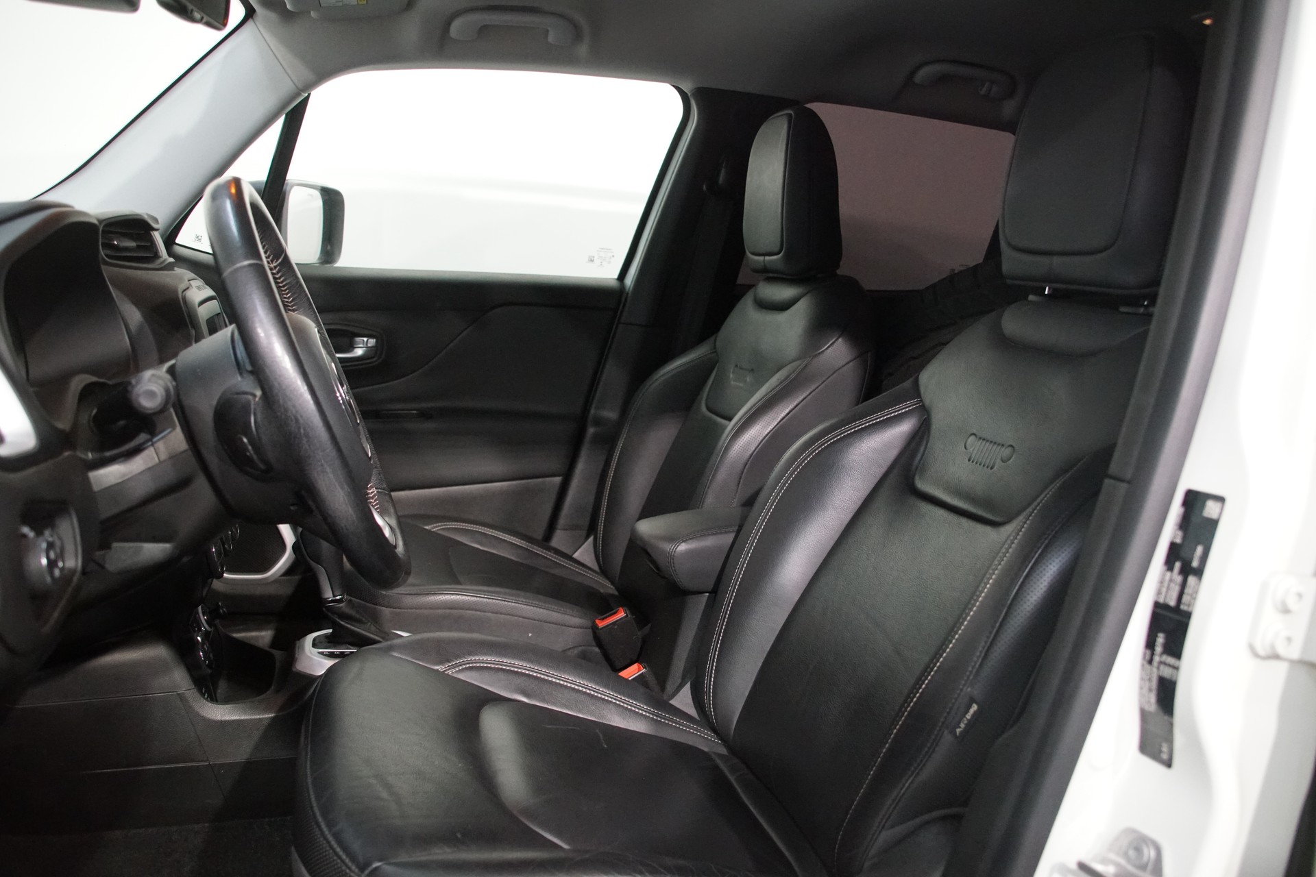 JEEP Renegade 2.0 CRD Limited AWD + Low Range 9ATX-image-11