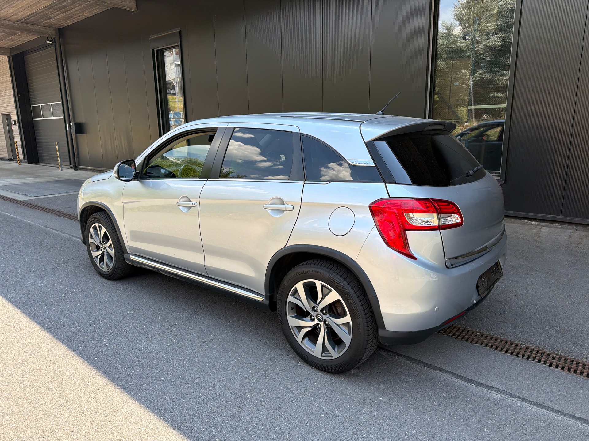 CITROEN C4 Aircross 1.6 HDi Collection 4WD-image-2
