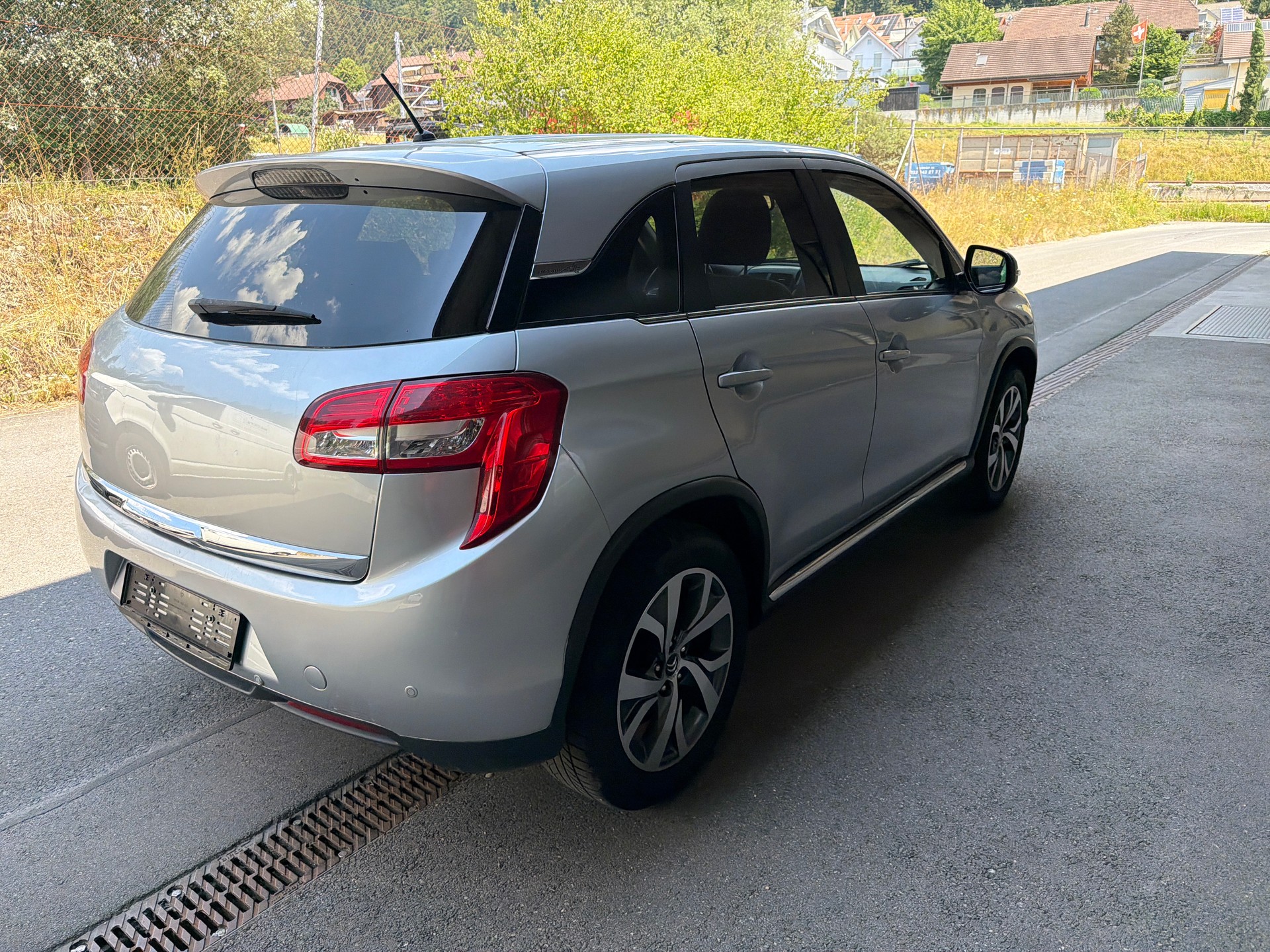 CITROEN C4 Aircross 1.6 HDi Collection 4WD-image-4