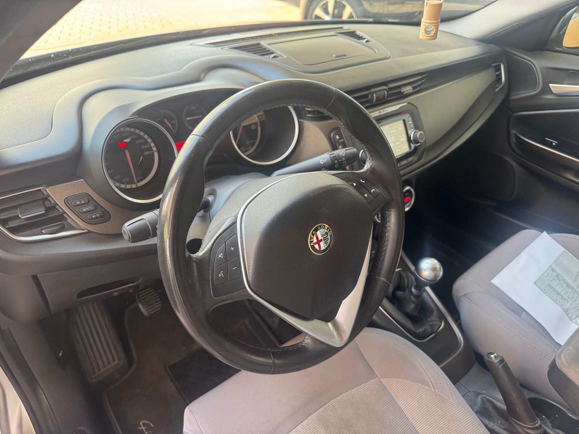 ALFA ROMEO Giulietta 1.6 JTDM Progression-image-6