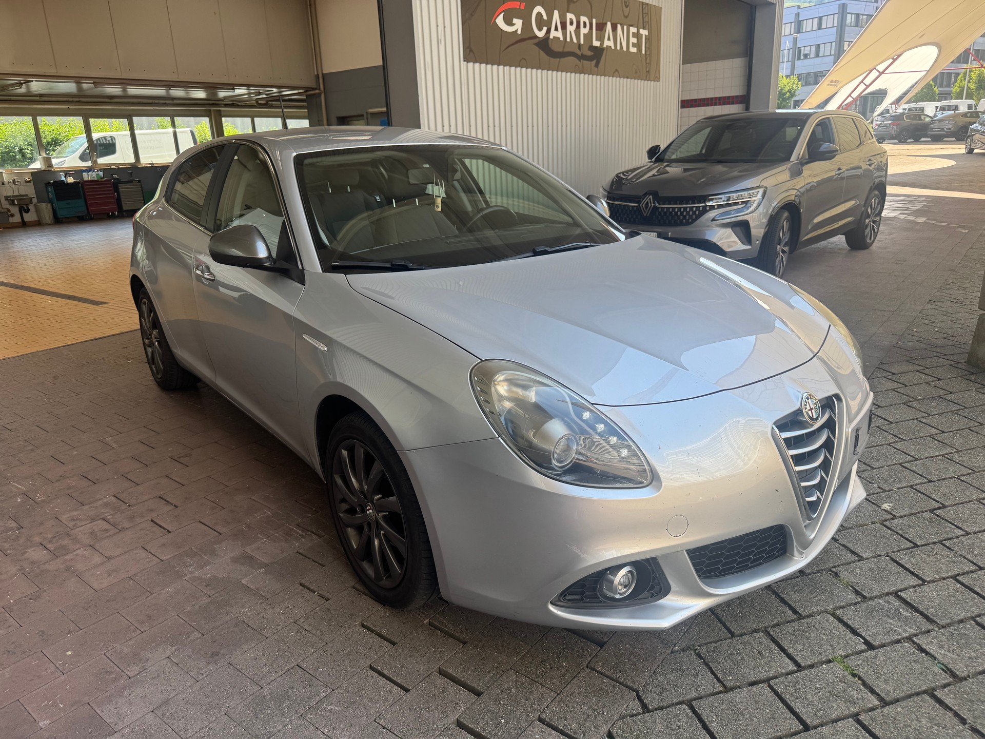 ALFA ROMEO Giulietta 1.6 JTDM Progression-image-1