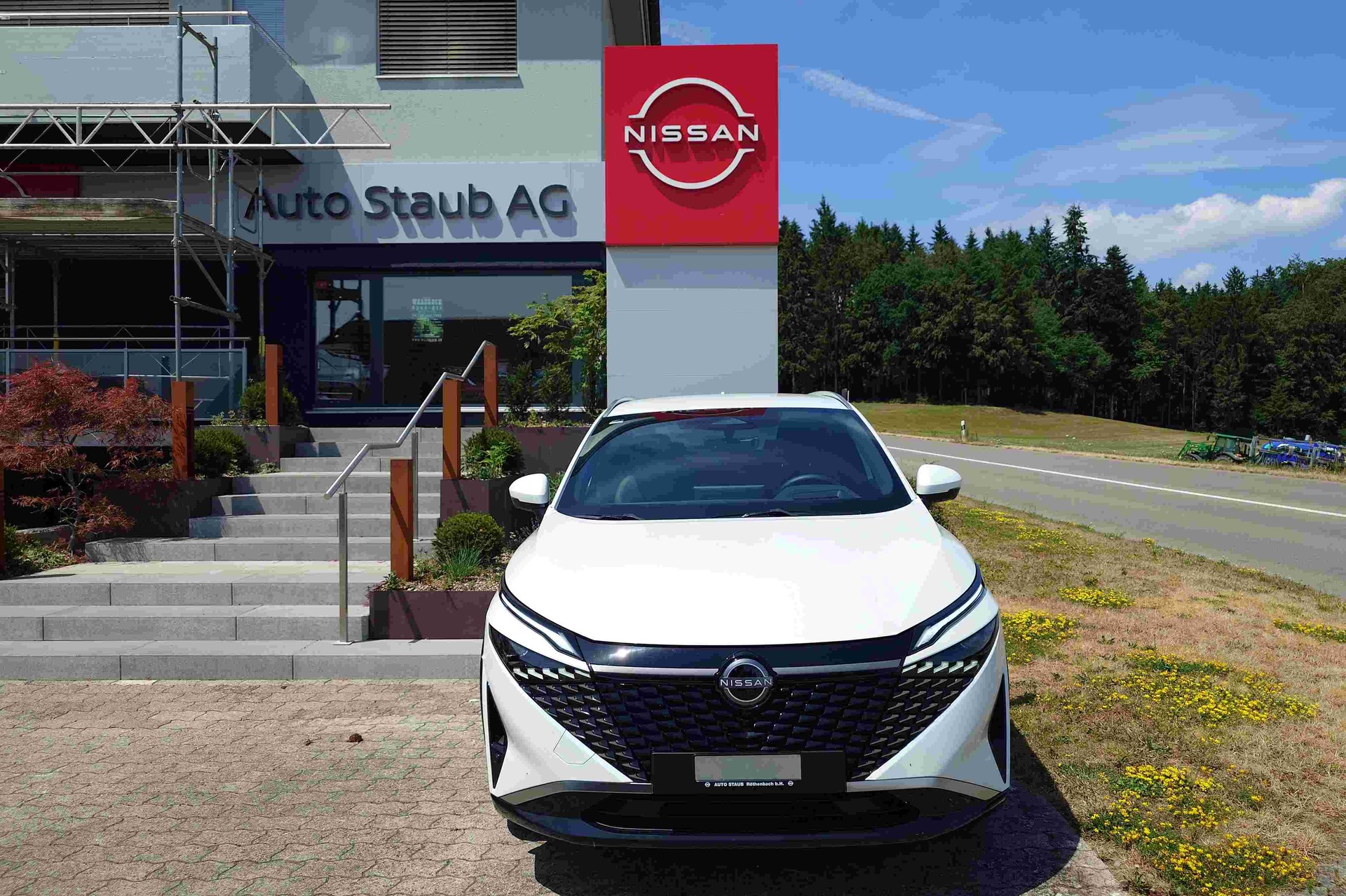 NISSAN Qashqai 1.3 DIG-T Tekna 4x4-image-0