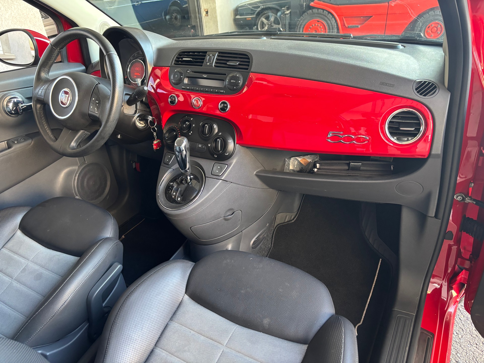 FIAT 500 1.4 16V Lounge Dualogic-image-11