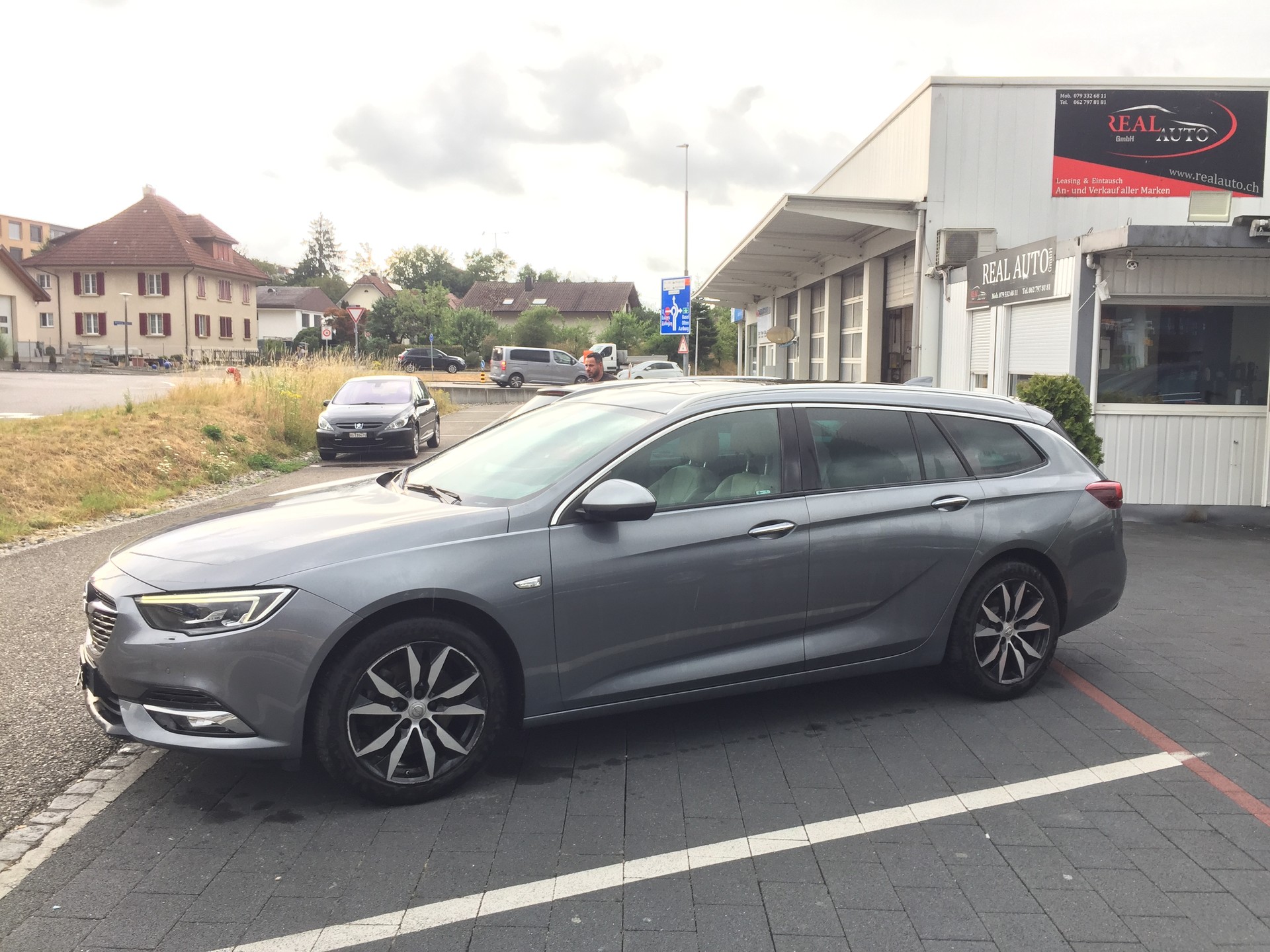 OPEL Insignia 2.0 CDTI Sports Tourer Edition-image-15