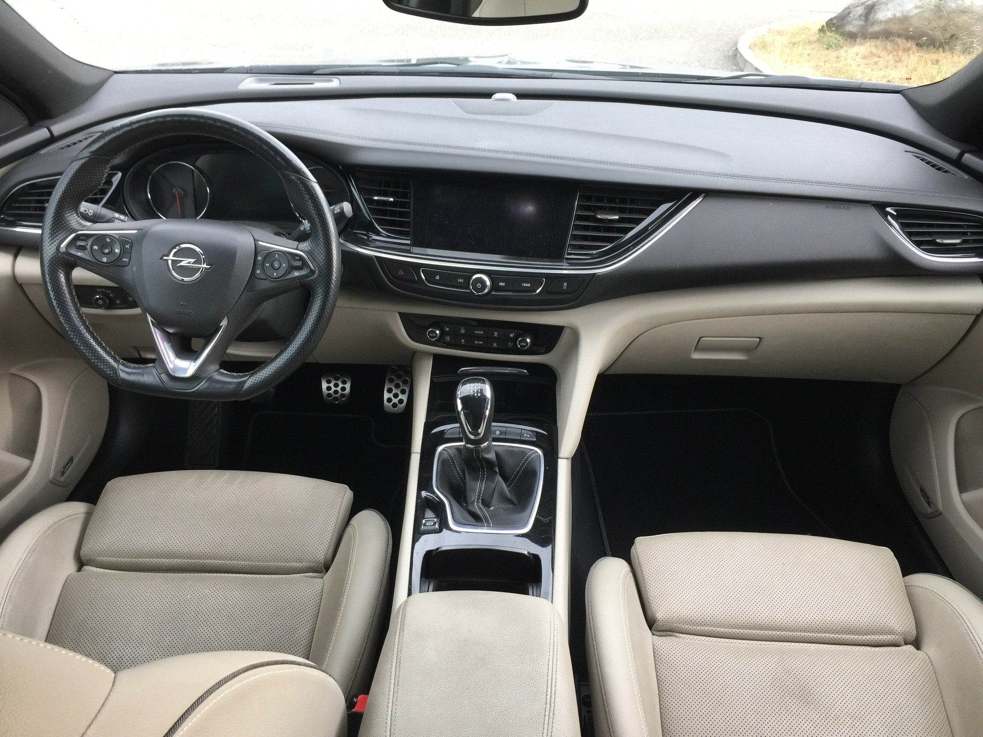 OPEL Insignia 2.0 CDTI Sports Tourer Edition-image-8