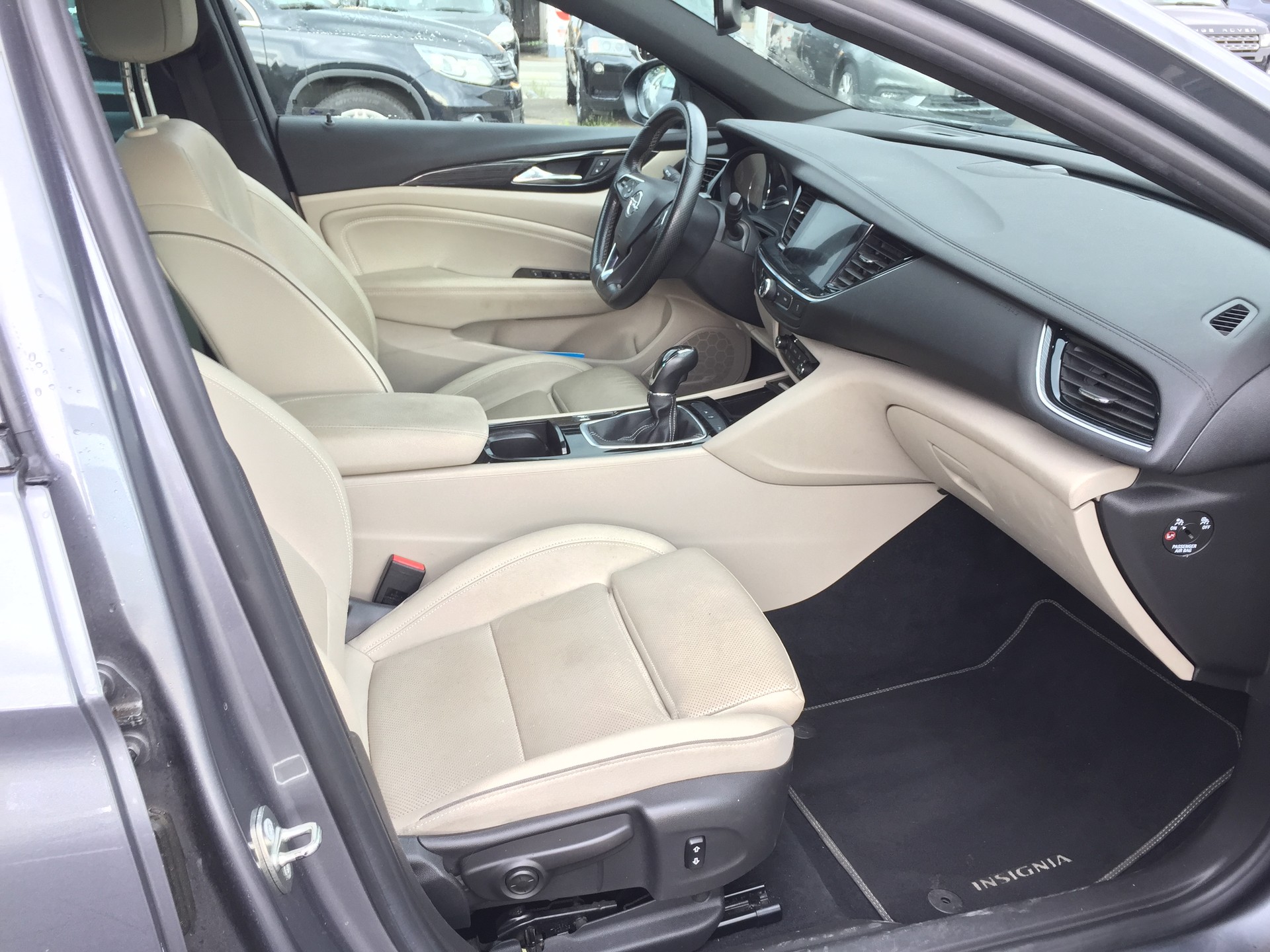 OPEL Insignia 2.0 CDTI Sports Tourer Edition-image-9