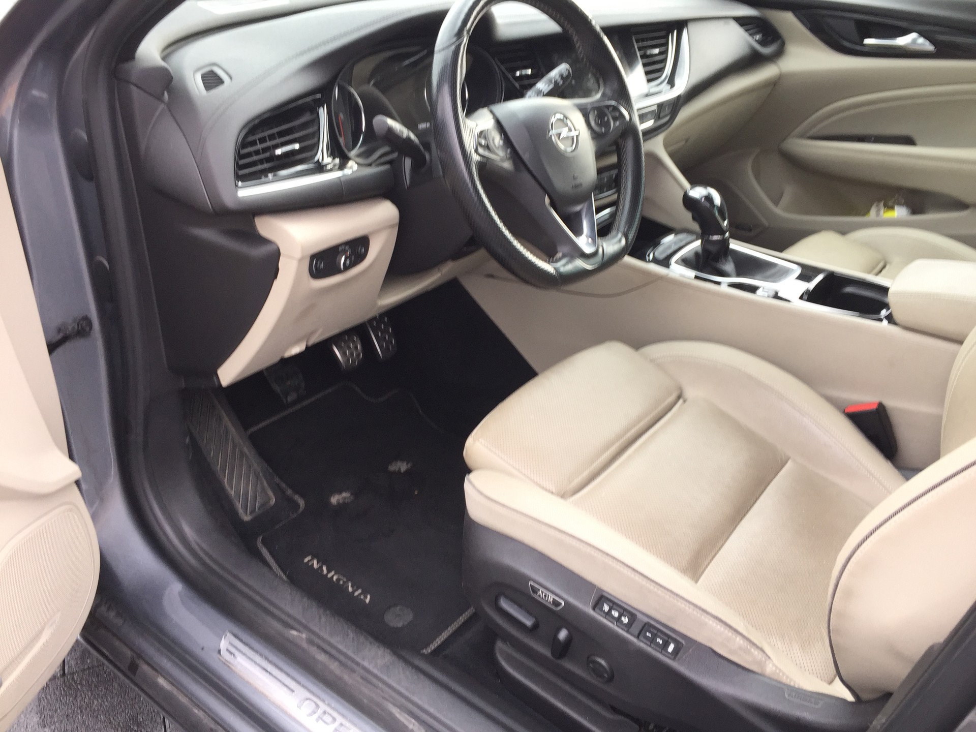 OPEL Insignia 2.0 CDTI Sports Tourer Edition-image-10