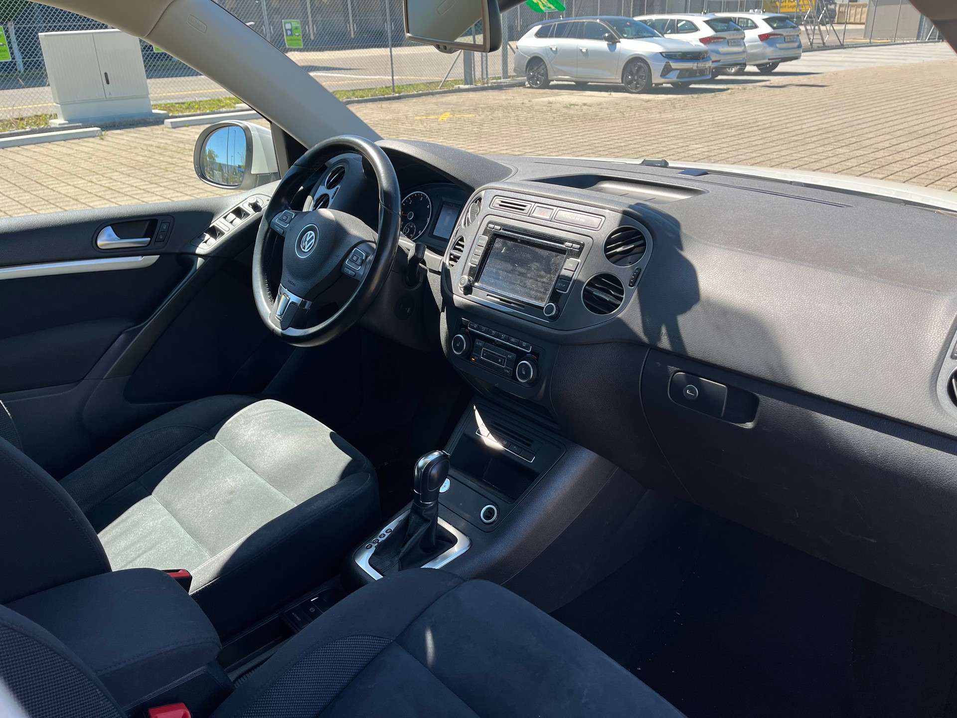 VW Tiguan 2.0 TDI BlueMotion Sport&Style 4Motion DSG-image-10