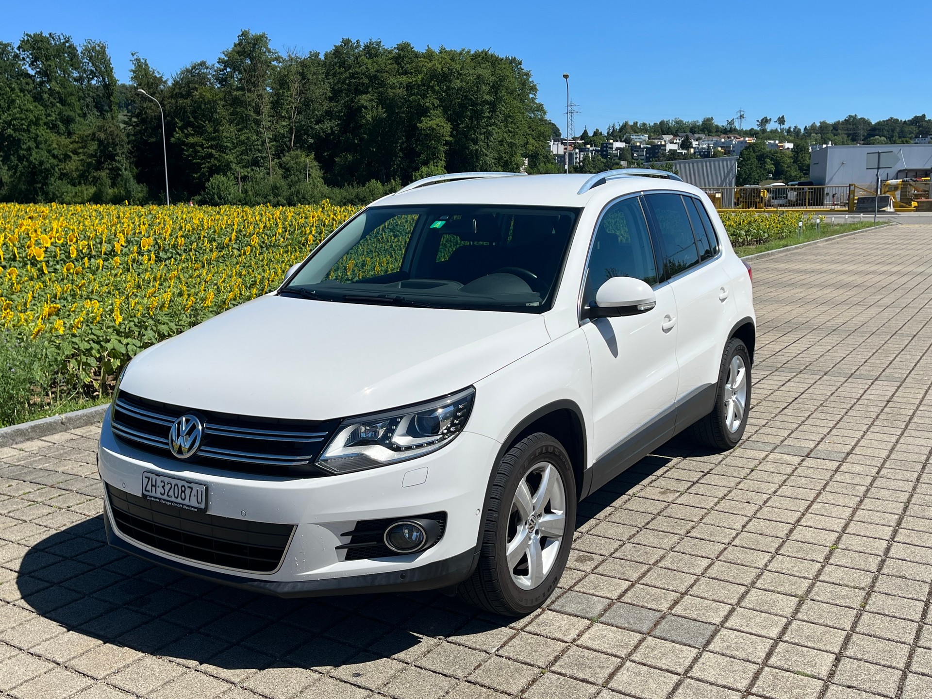 VW Tiguan 2.0 TDI BlueMotion Sport&Style 4Motion DSG-image-0