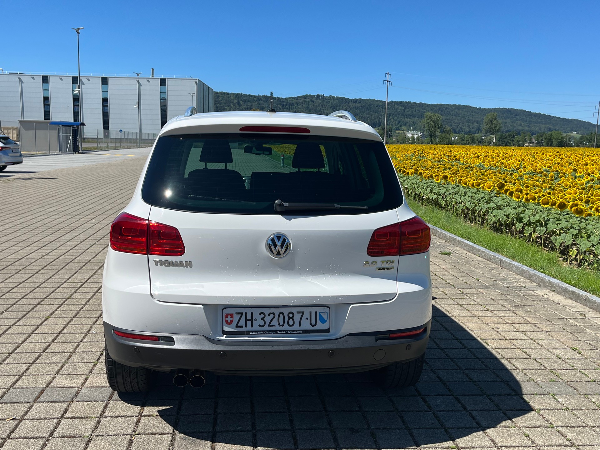 VW Tiguan 2.0 TDI BlueMotion Sport&Style 4Motion DSG-image-5