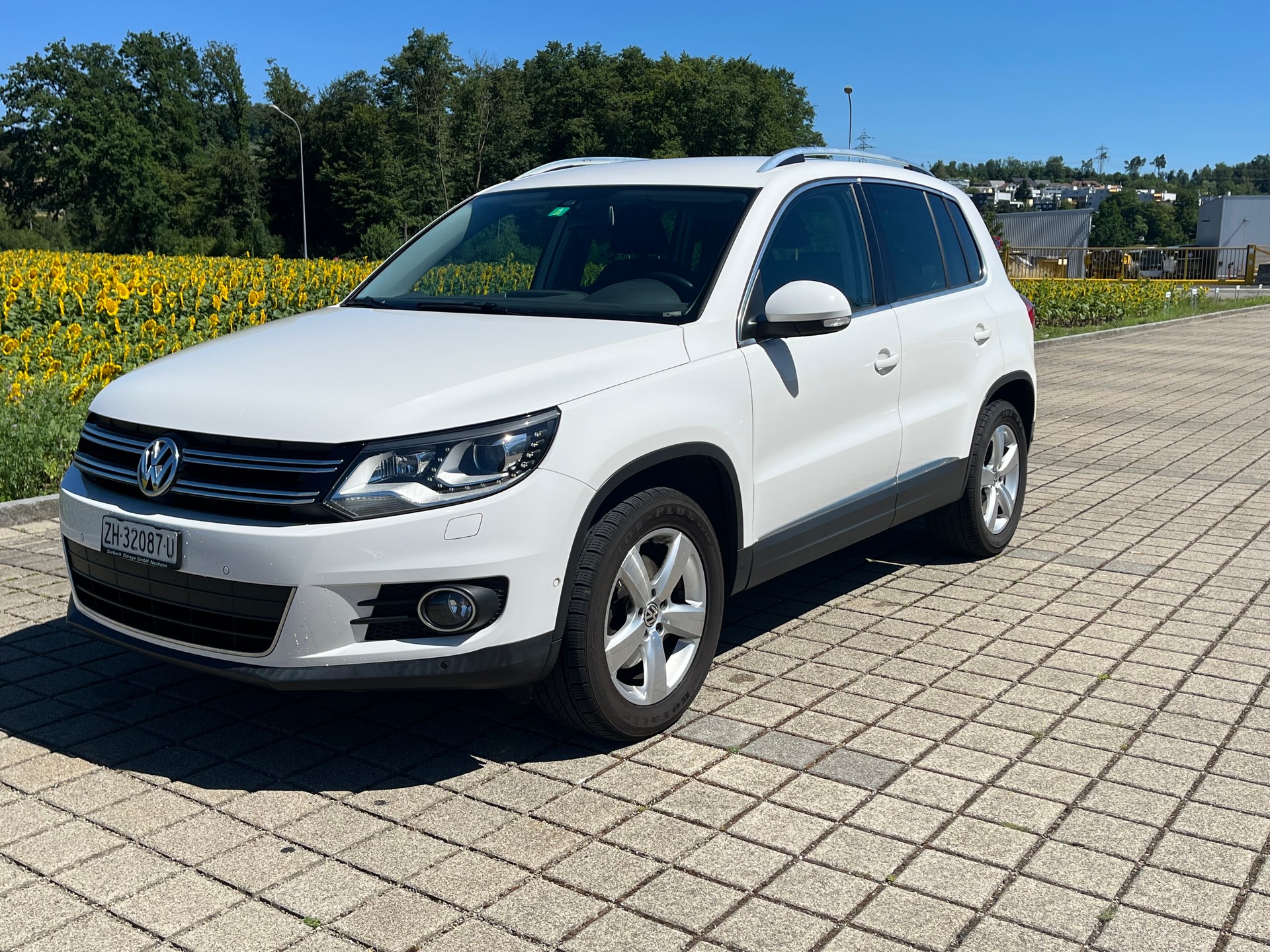 VW Tiguan 2.0 TDI BlueMotion Sport&Style 4Motion DSG-image-8