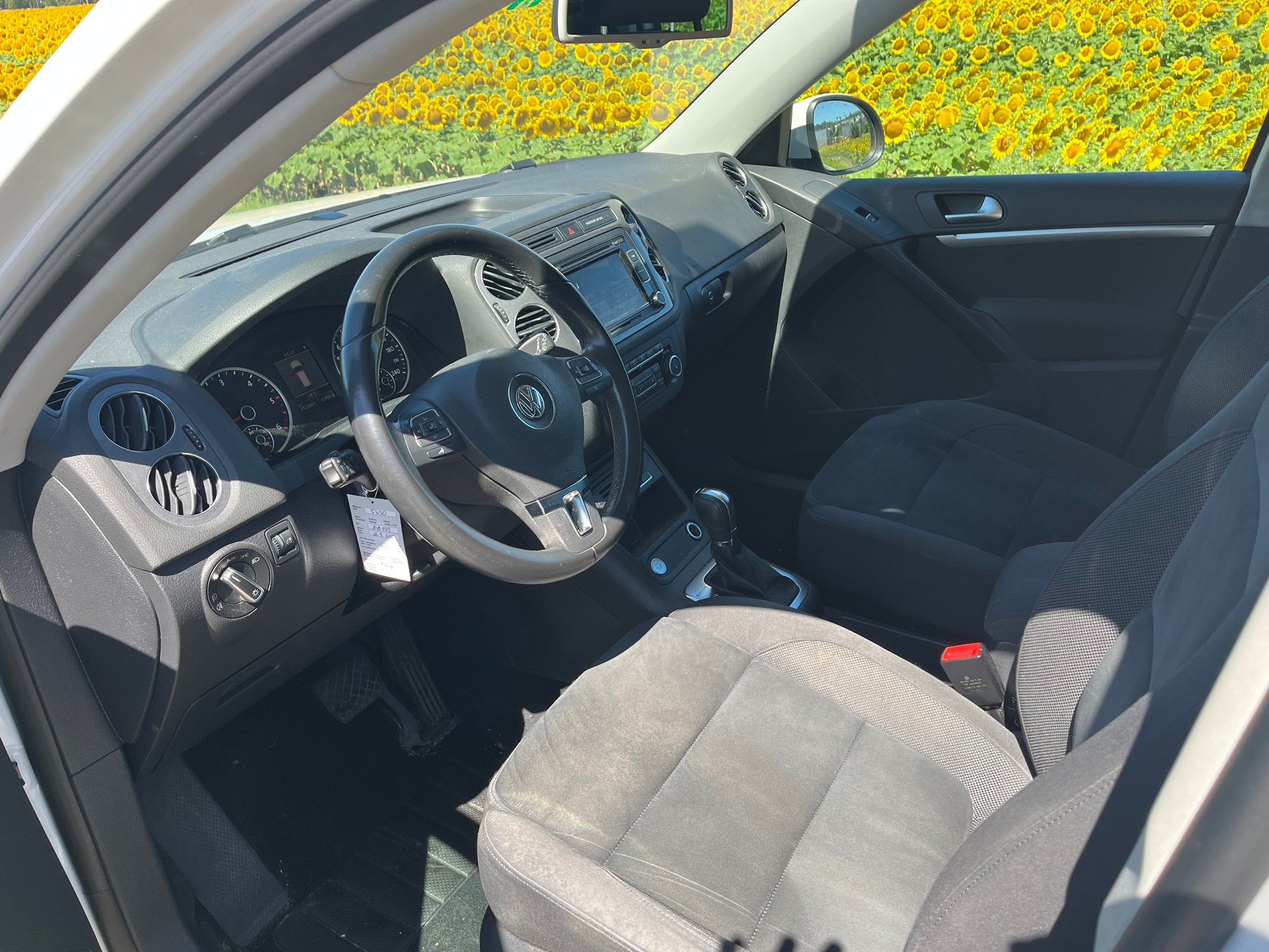VW Tiguan 2.0 TDI BlueMotion Sport&Style 4Motion DSG-image-13