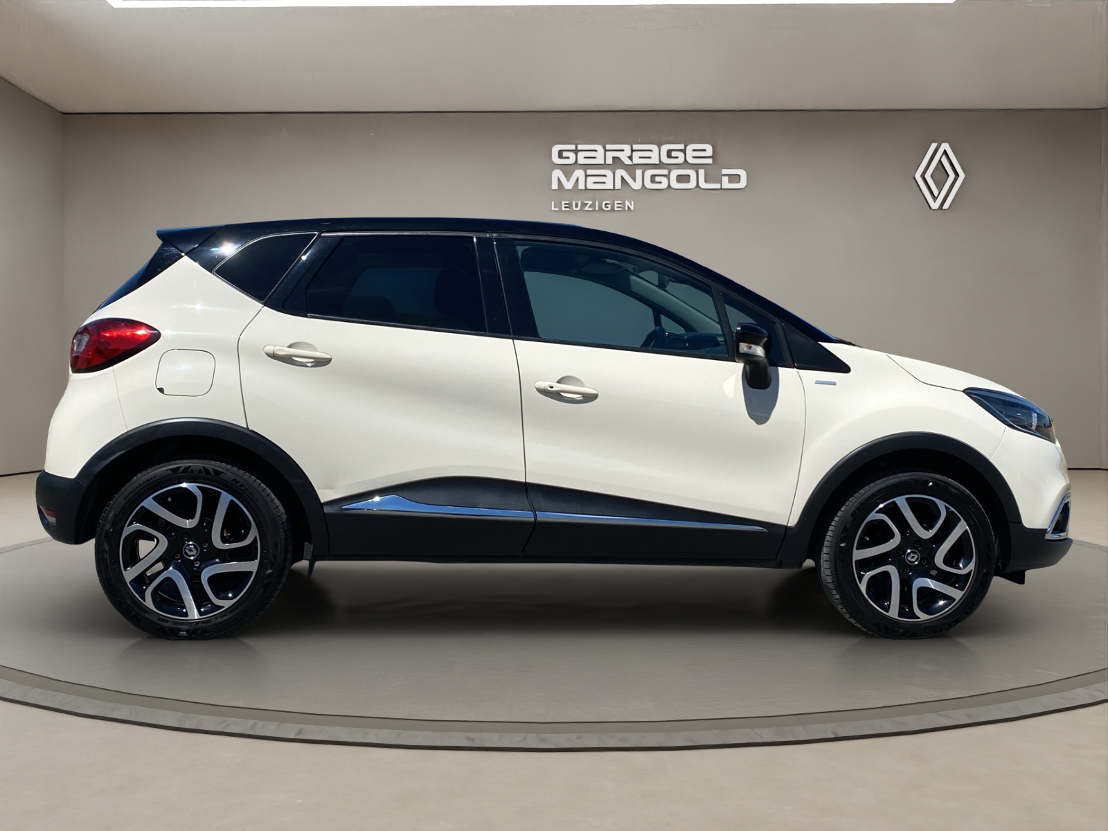 RENAULT Captur 1.2 T 16V Swiss Edition EDC-image-5