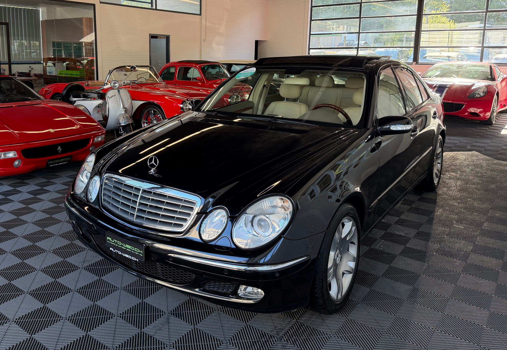 MERCEDES-BENZ E 320 Elégance Automatic-image-4
