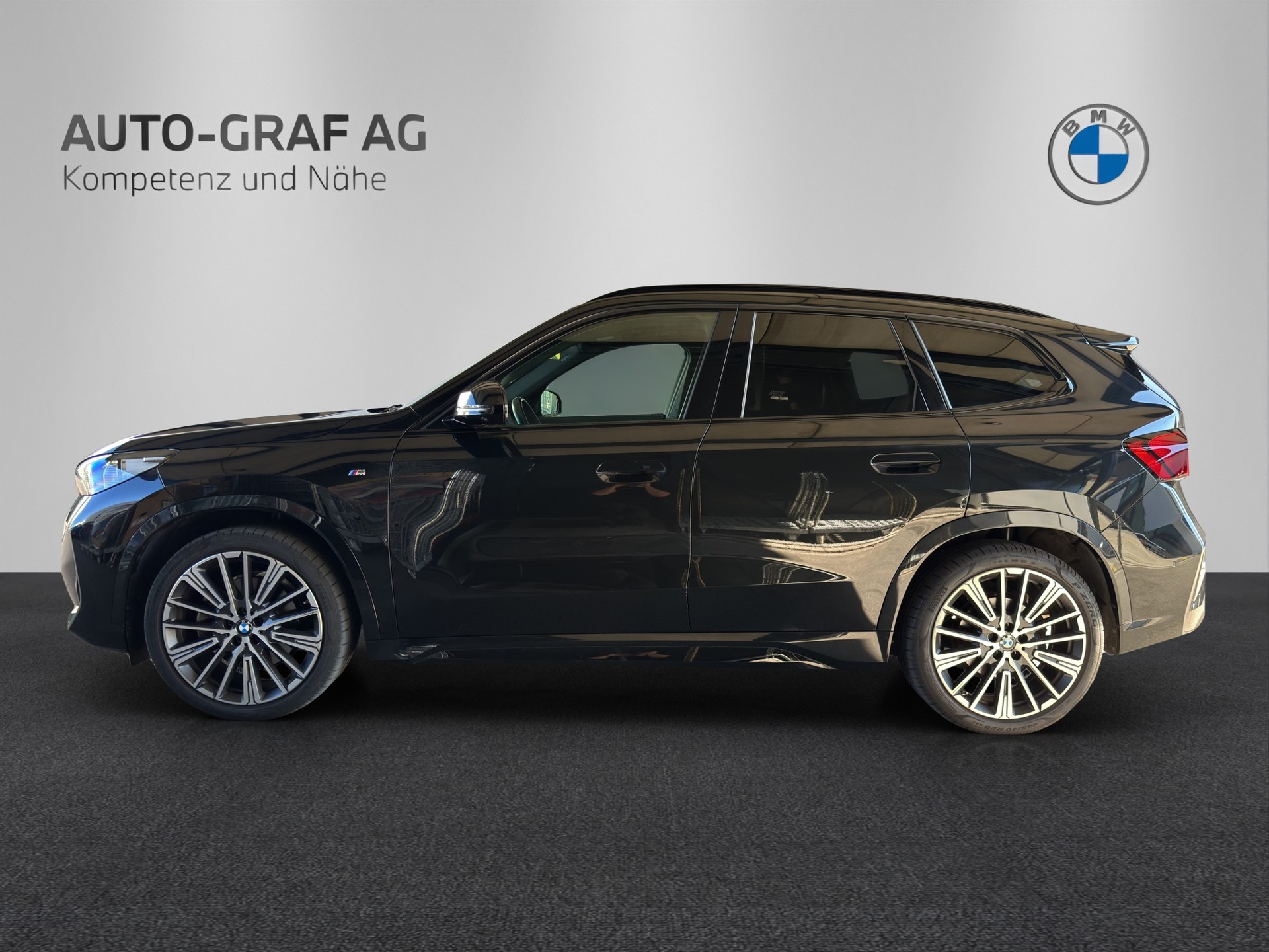 BMW X1 23d M Sport xDrive paddles-showroom-element-1