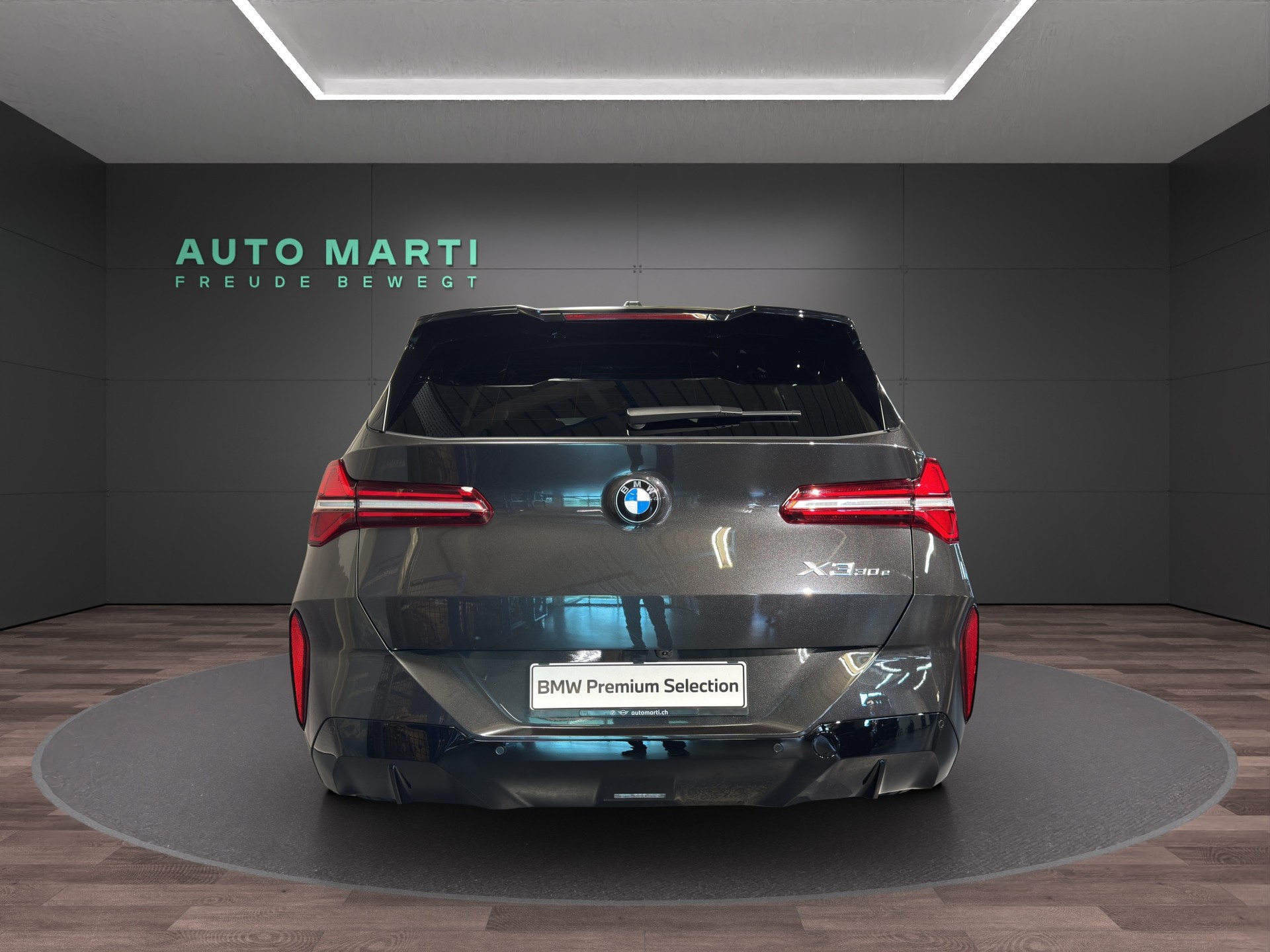 BMW X3 30e xDrive M Sport-showroom-element-3