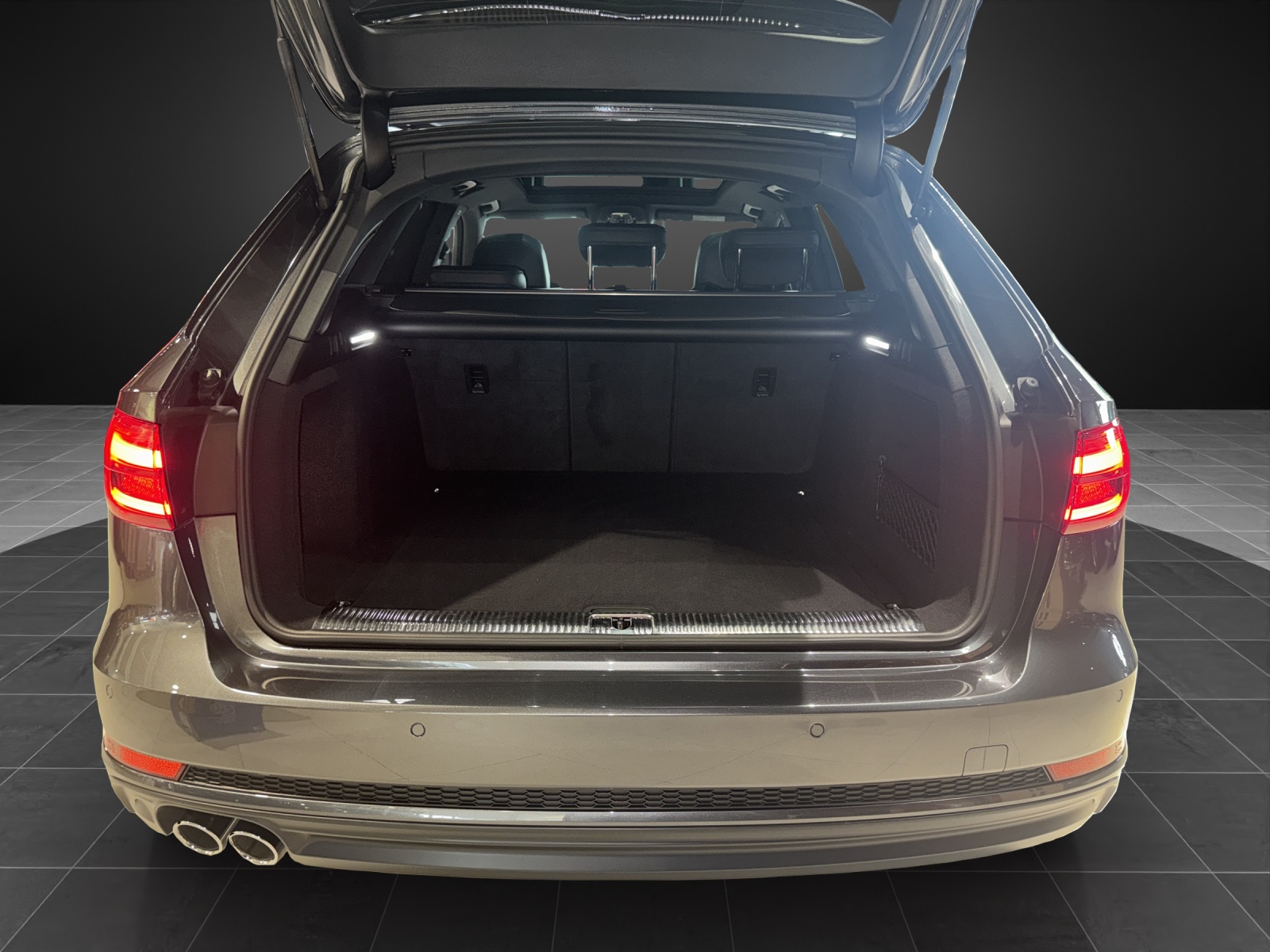 AUDI A4 Avant 3.0 TDI Sport quattro S-tronic-image-12