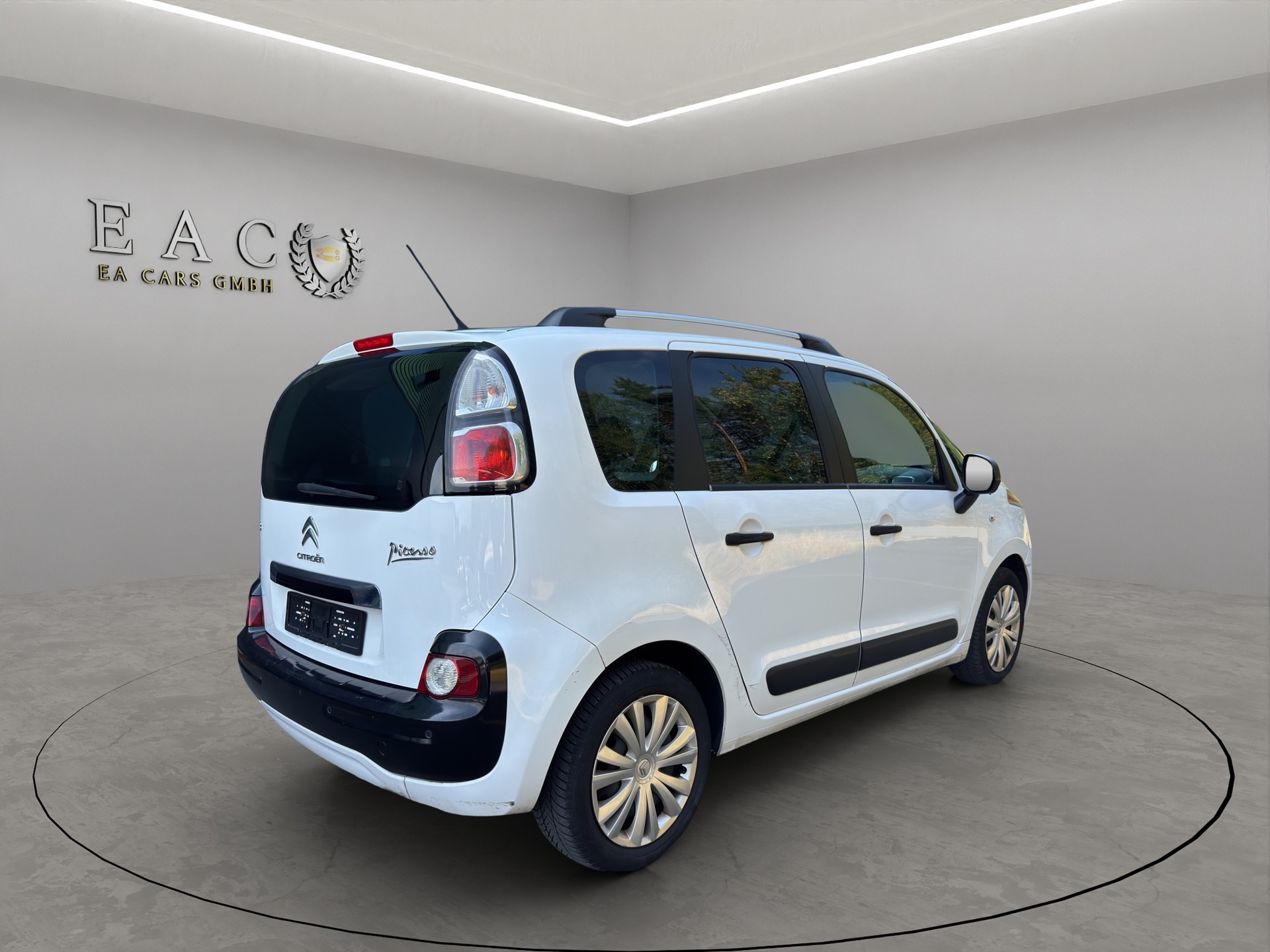 CITROEN C3 Picasso 1.2 Pure Tech Attraction-image-3