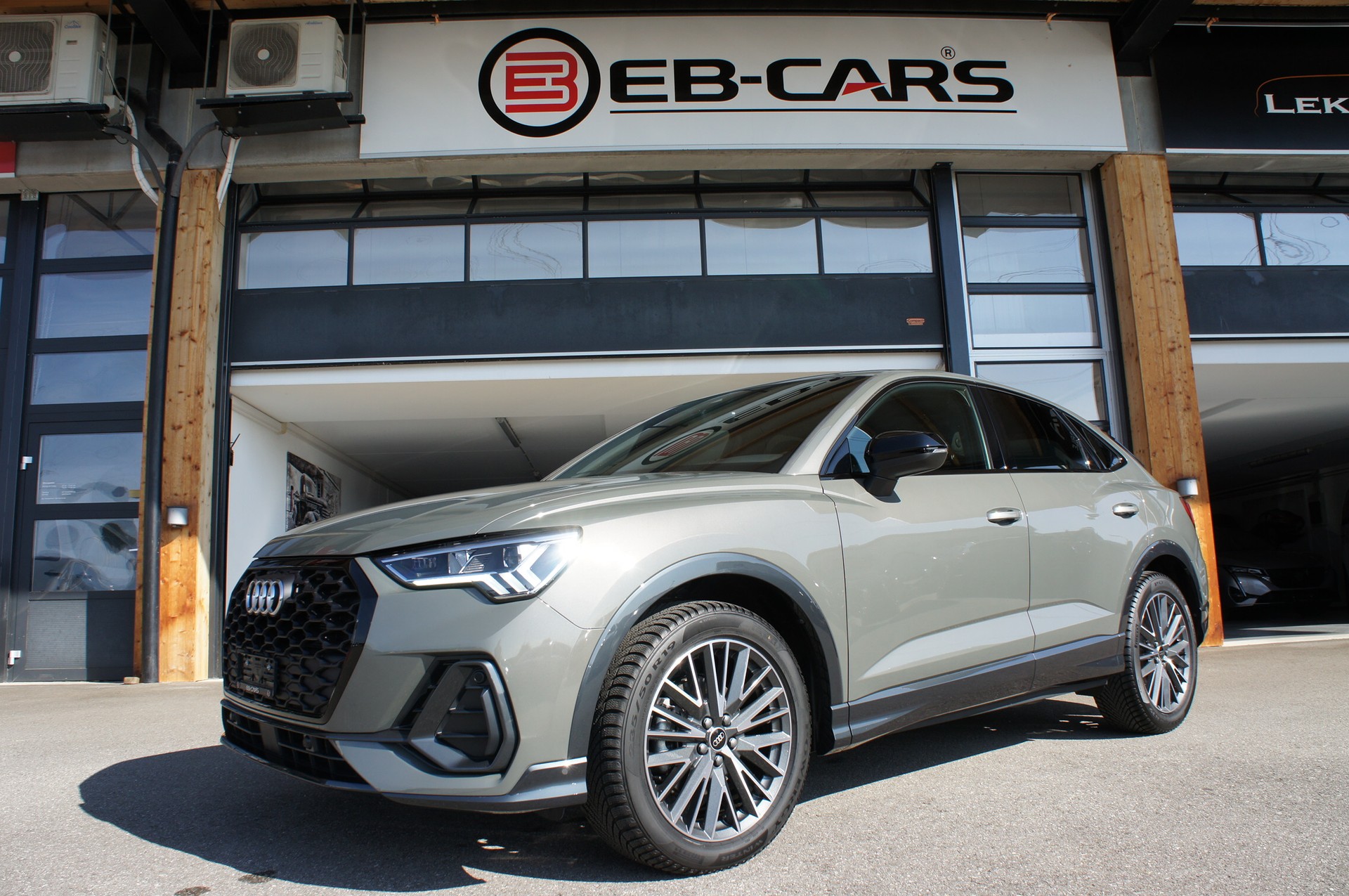 AUDI Q3 Sportback 35 TFSI Attraction S-tronic-image-0
