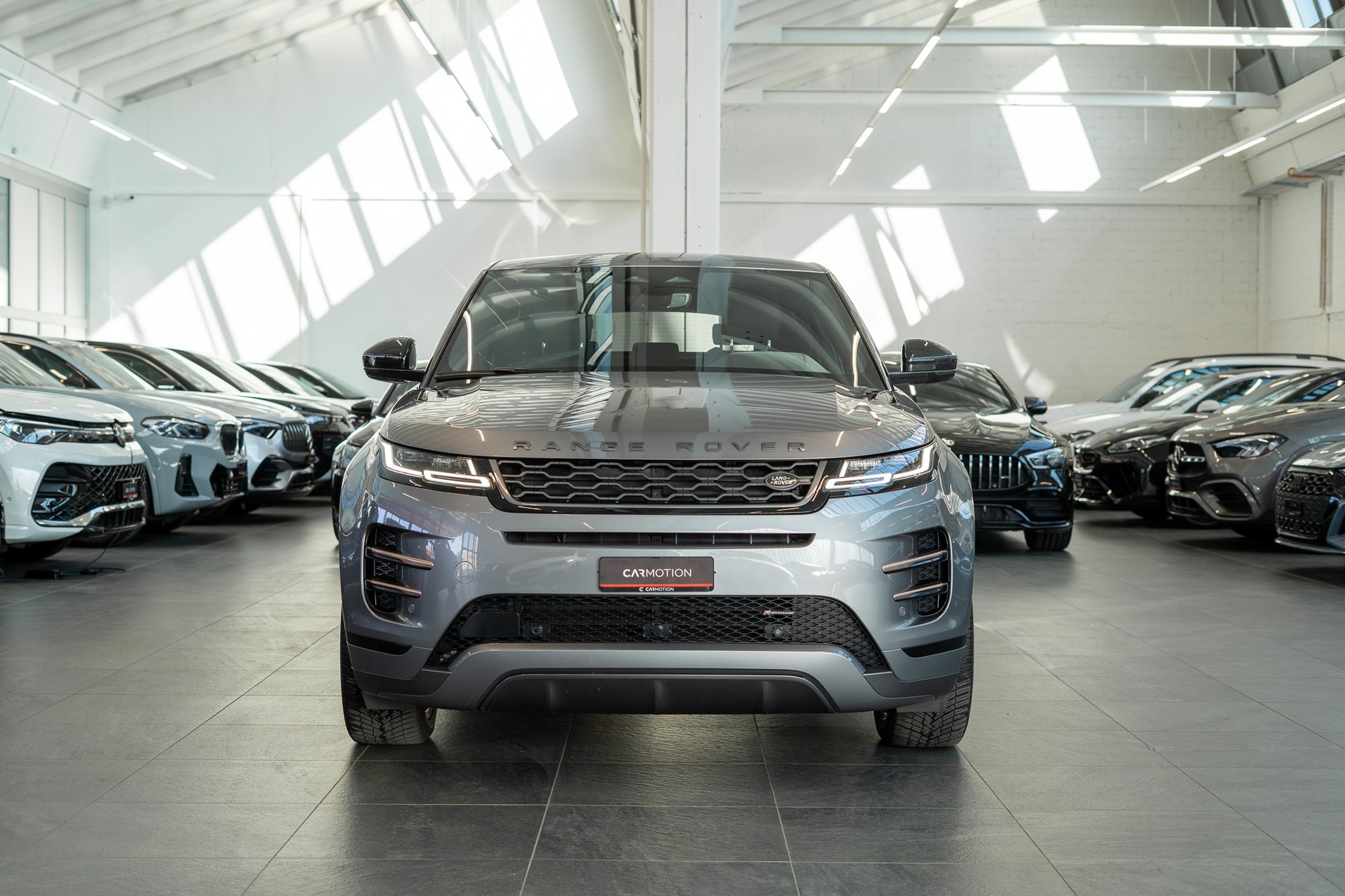 LAND ROVER Range Rover Evoque 2.0 D 165 R-Dynamic SE-image-1