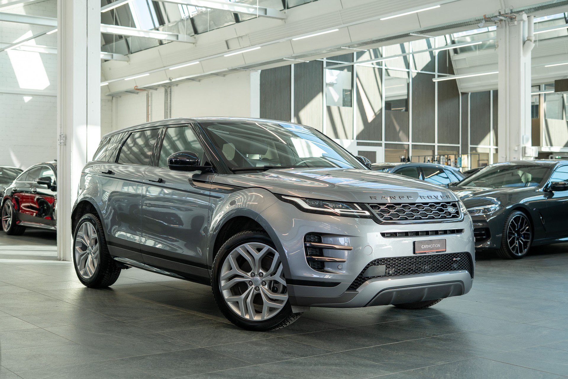 LAND ROVER Range Rover Evoque 2.0 D 165 R-Dynamic SE-image-2