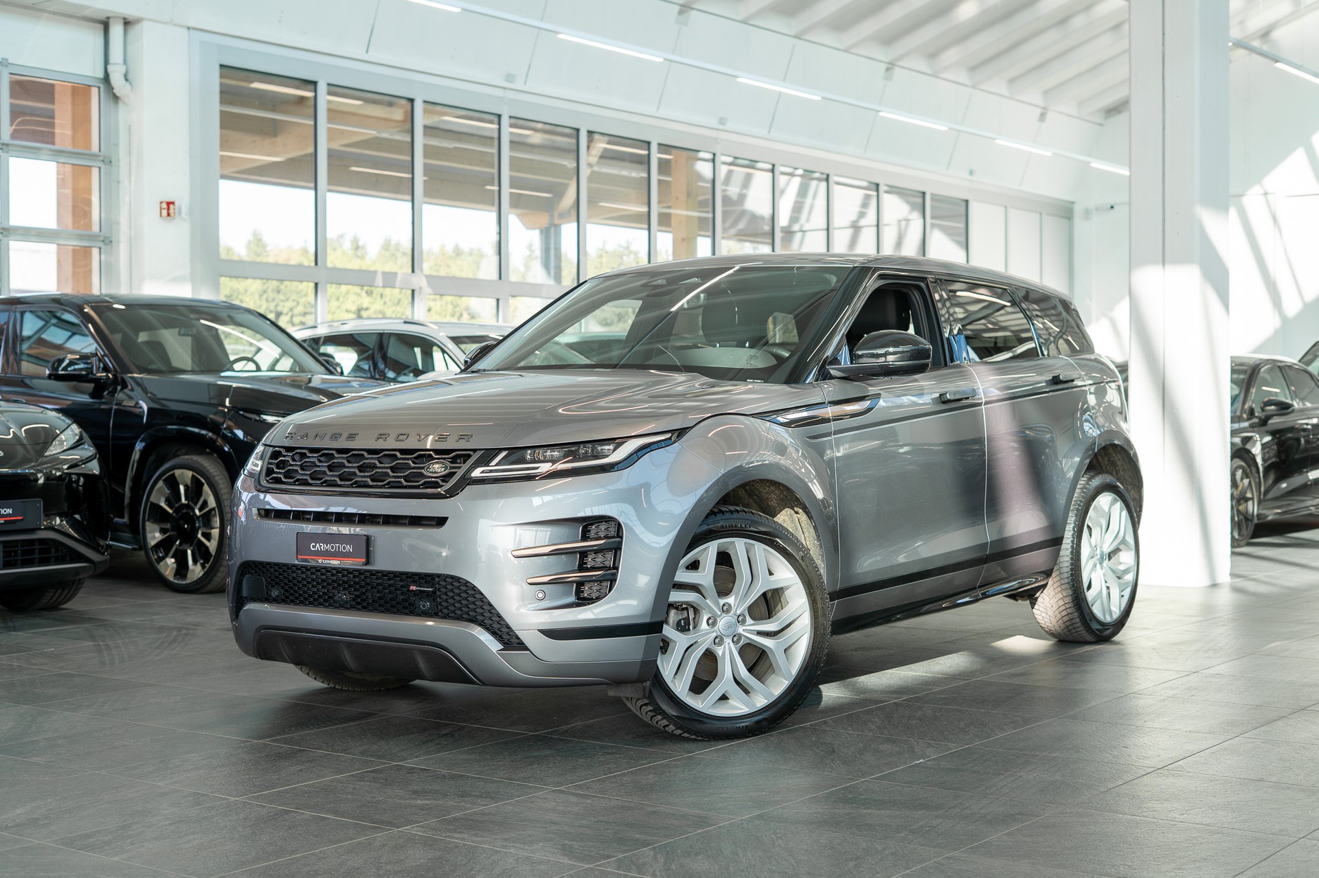LAND ROVER Range Rover Evoque 2.0 D 165 R-Dynamic SE-image-0