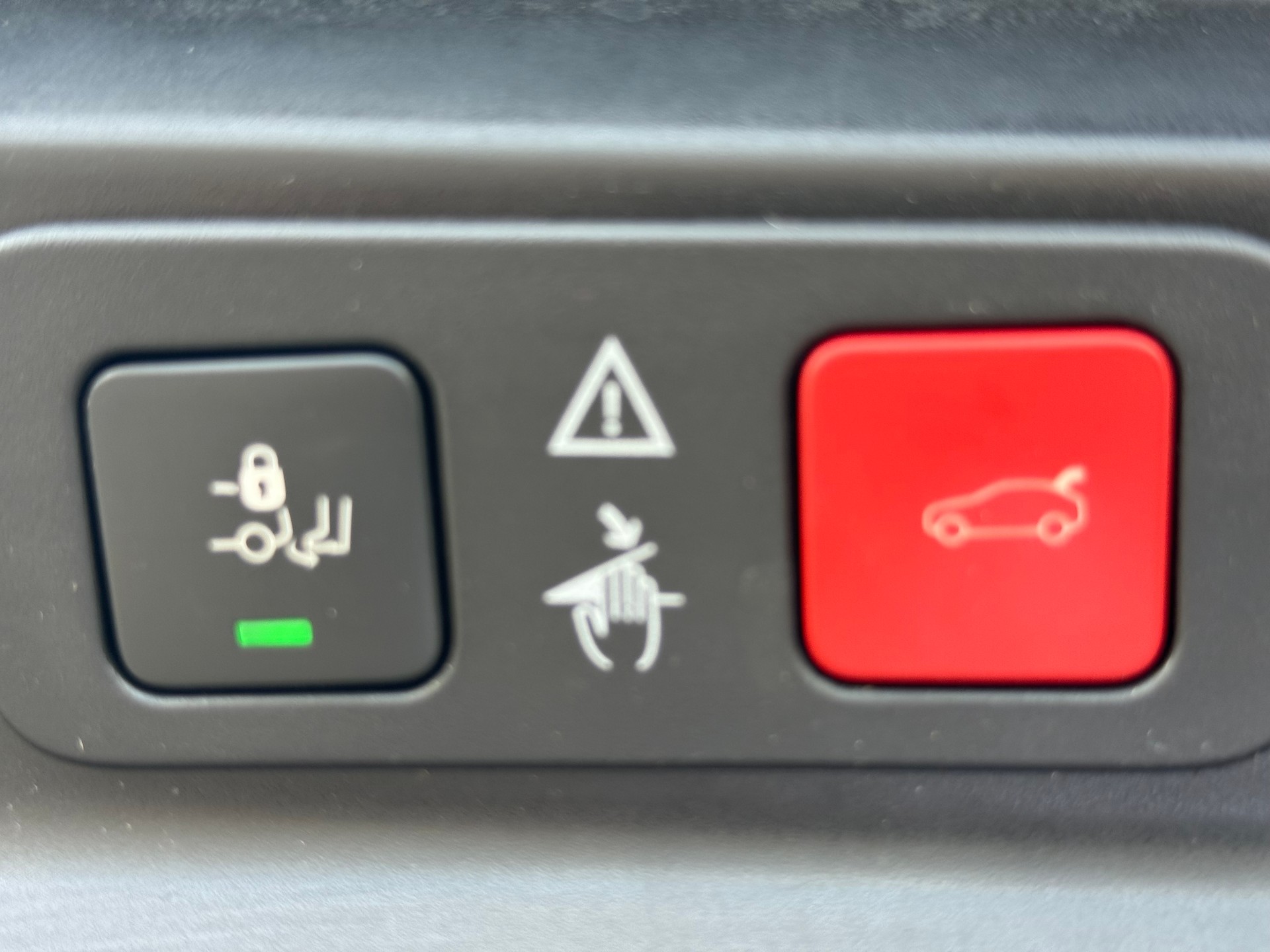 PEUGEOT 5008 1.5 BlueHDi Allure Pack EAT8-image-11