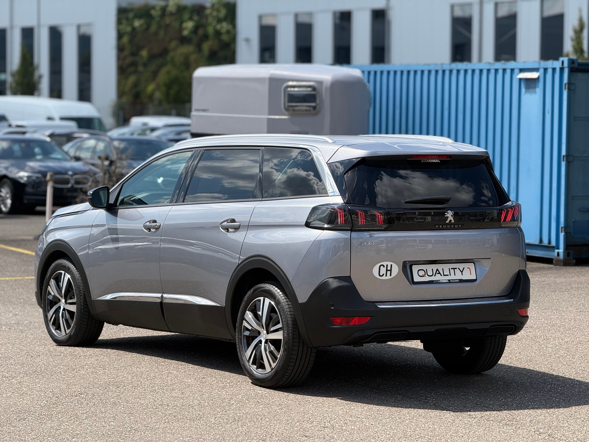 PEUGEOT 5008 1.5 BlueHDi Allure Pack EAT8-image-1
