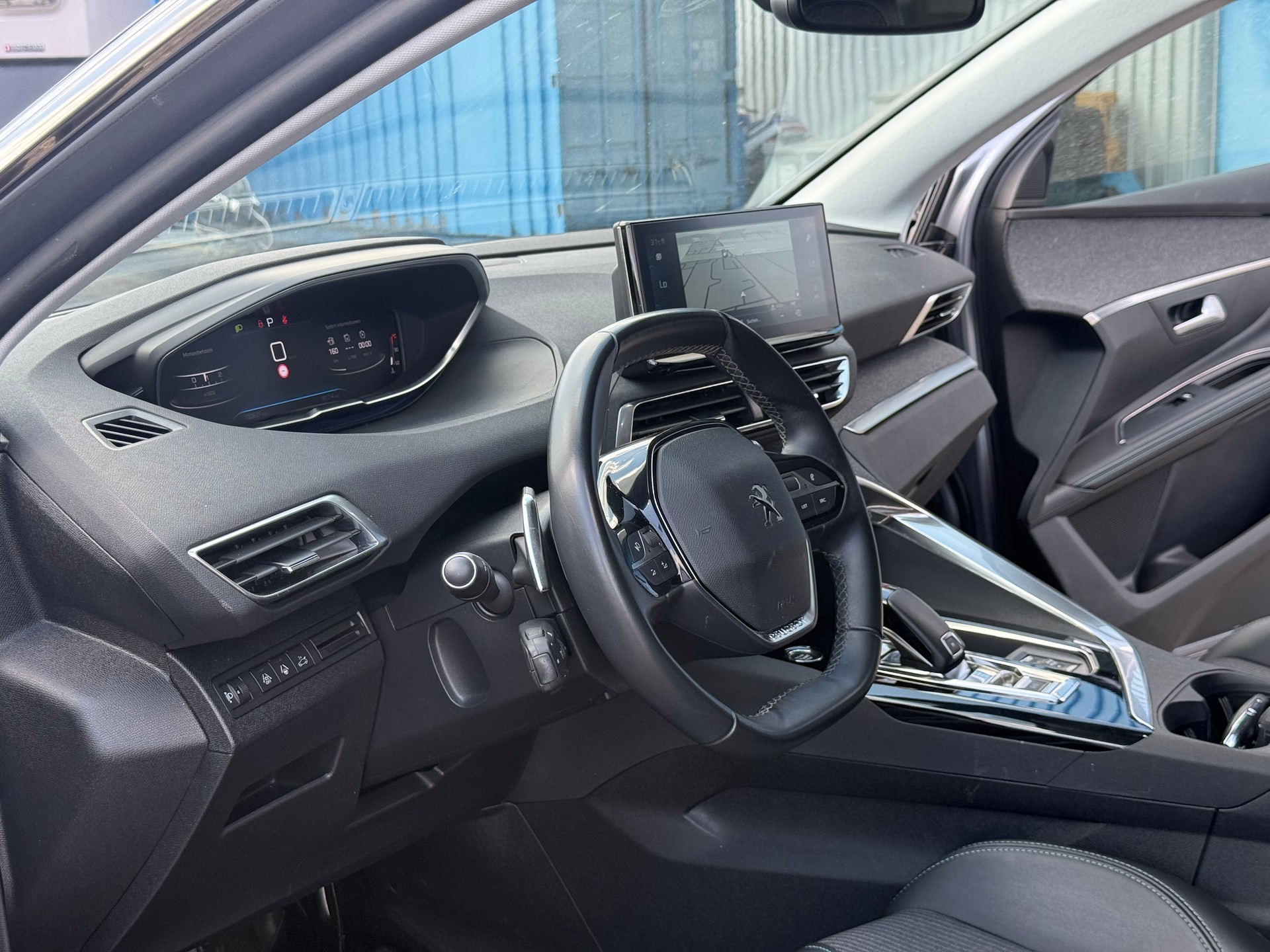 PEUGEOT 5008 1.5 BlueHDi Allure Pack EAT8-image-5