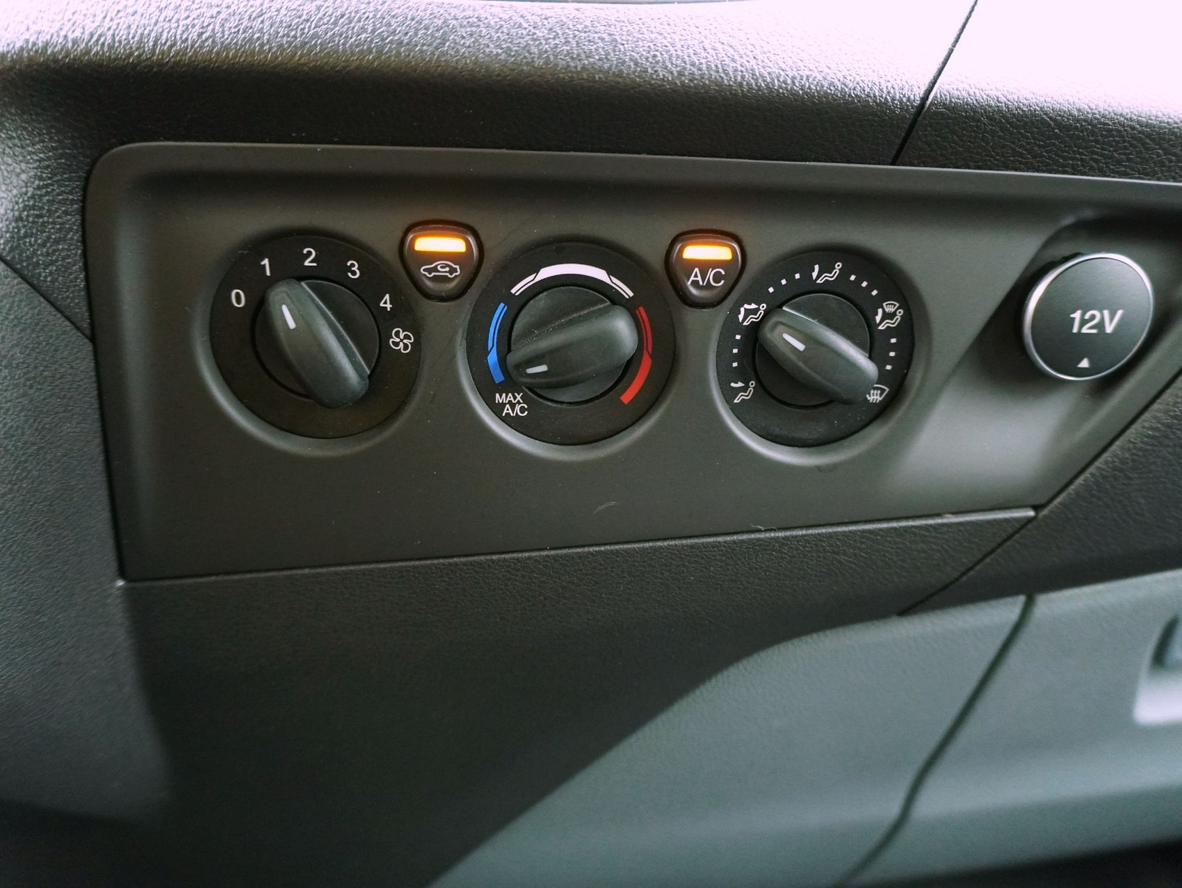 FORD Transit Custom C Kombi 310 L1 2.0 TDCi 105 Trend-image-15