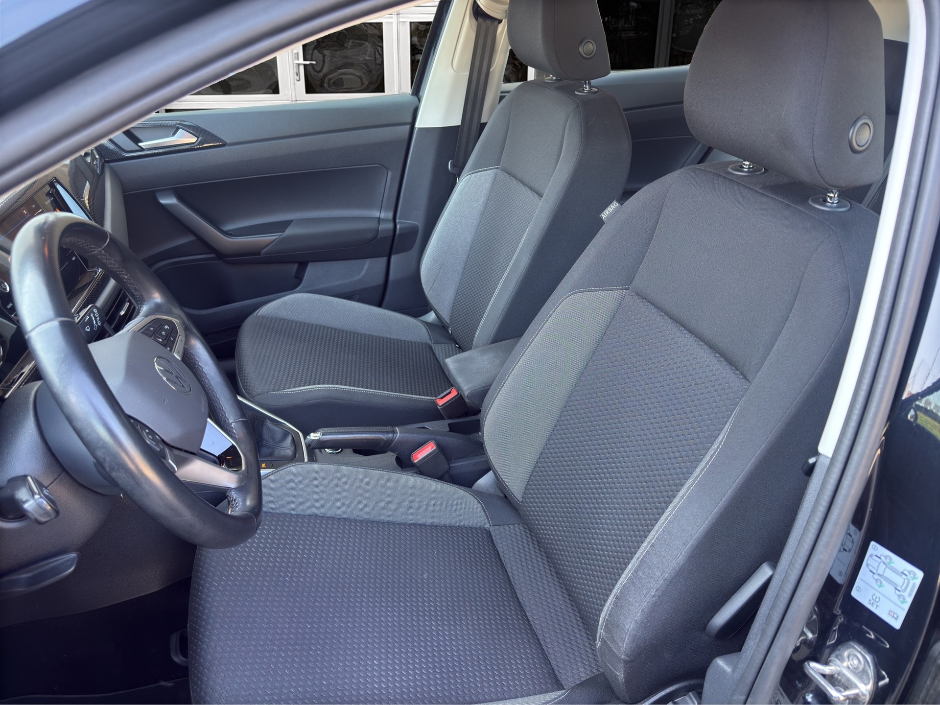 VW Polo 1.0 TSI Life-image-12