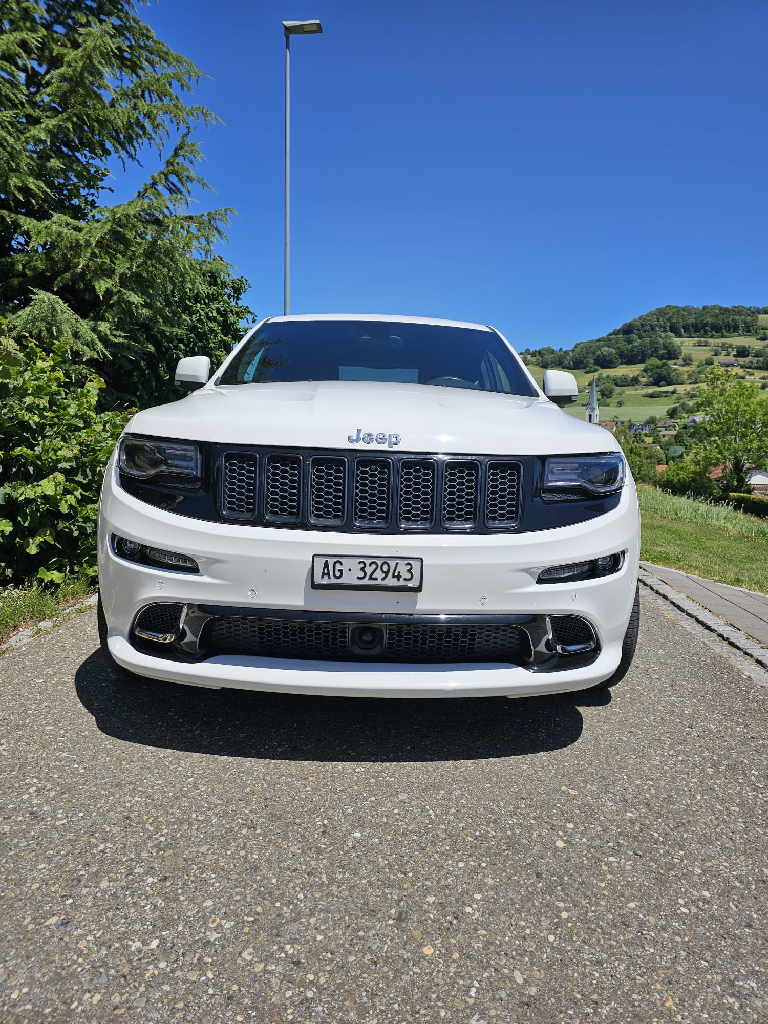 JEEP 6.4 V8 HEMI SRT8-image-2