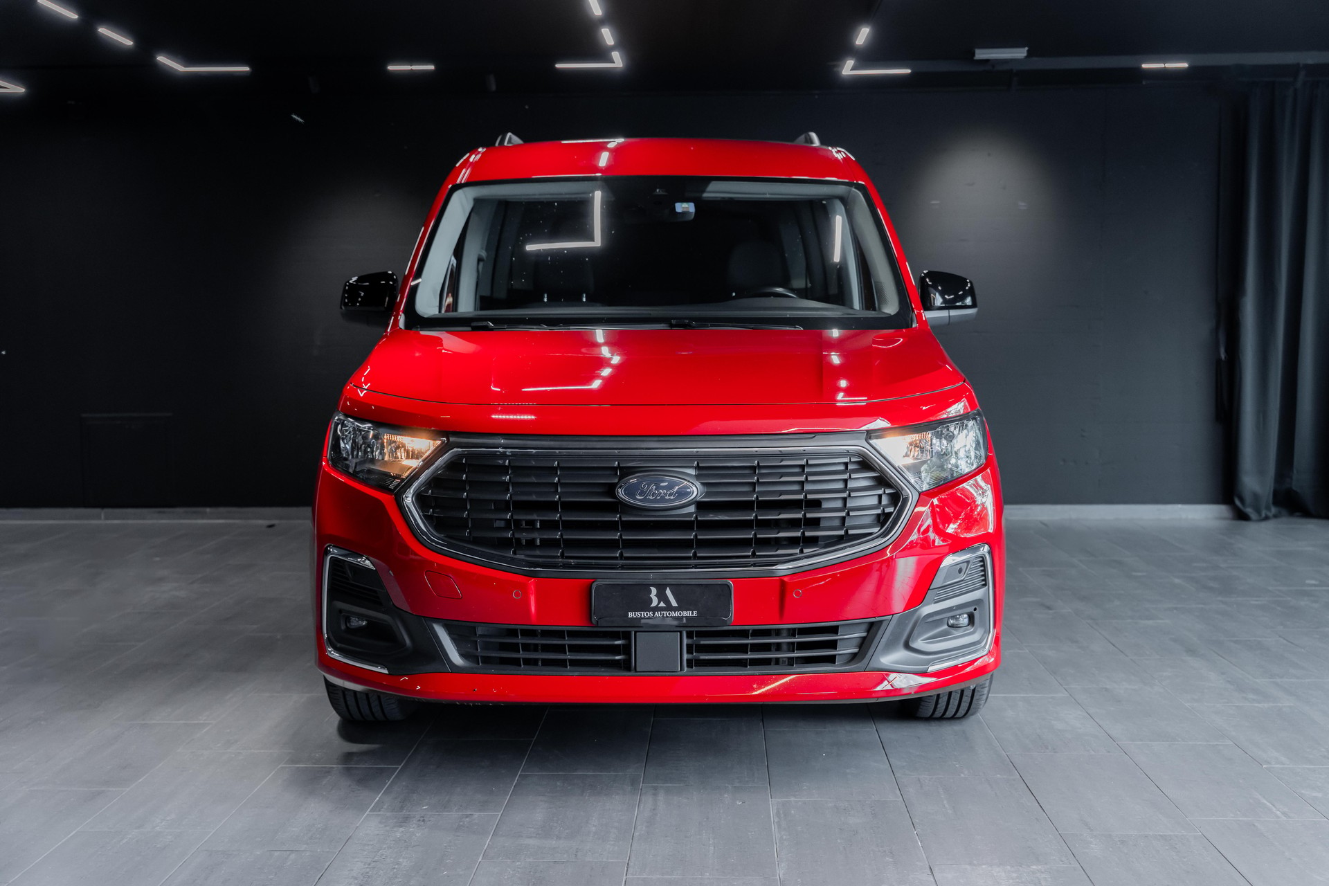 FORD Grand Tourneo Connect 2.0 EcoBlue Titanium Automat / CH Auto-image-2