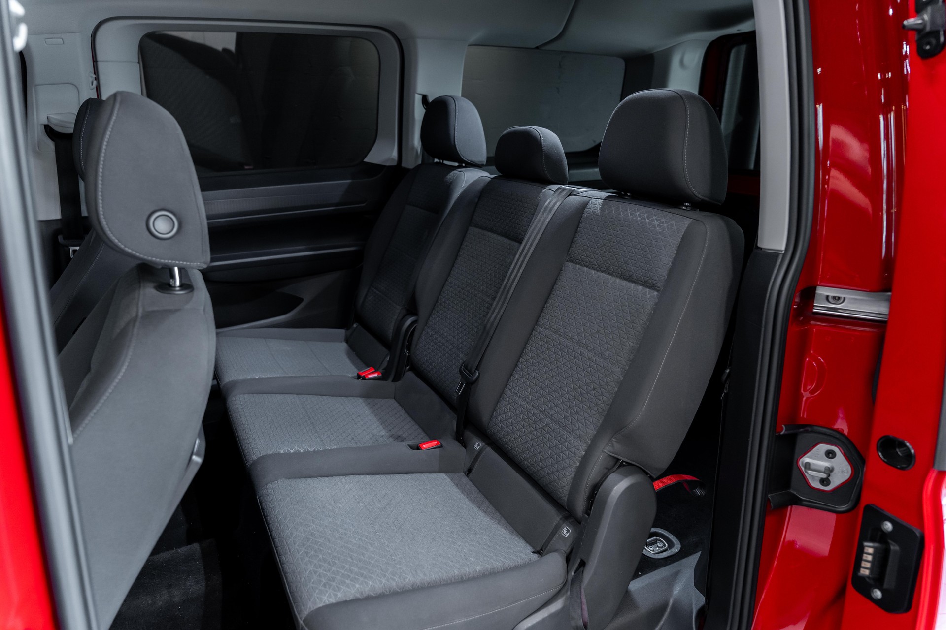FORD Grand Tourneo Connect 2.0 EcoBlue Titanium Automat / CH Auto-image-12