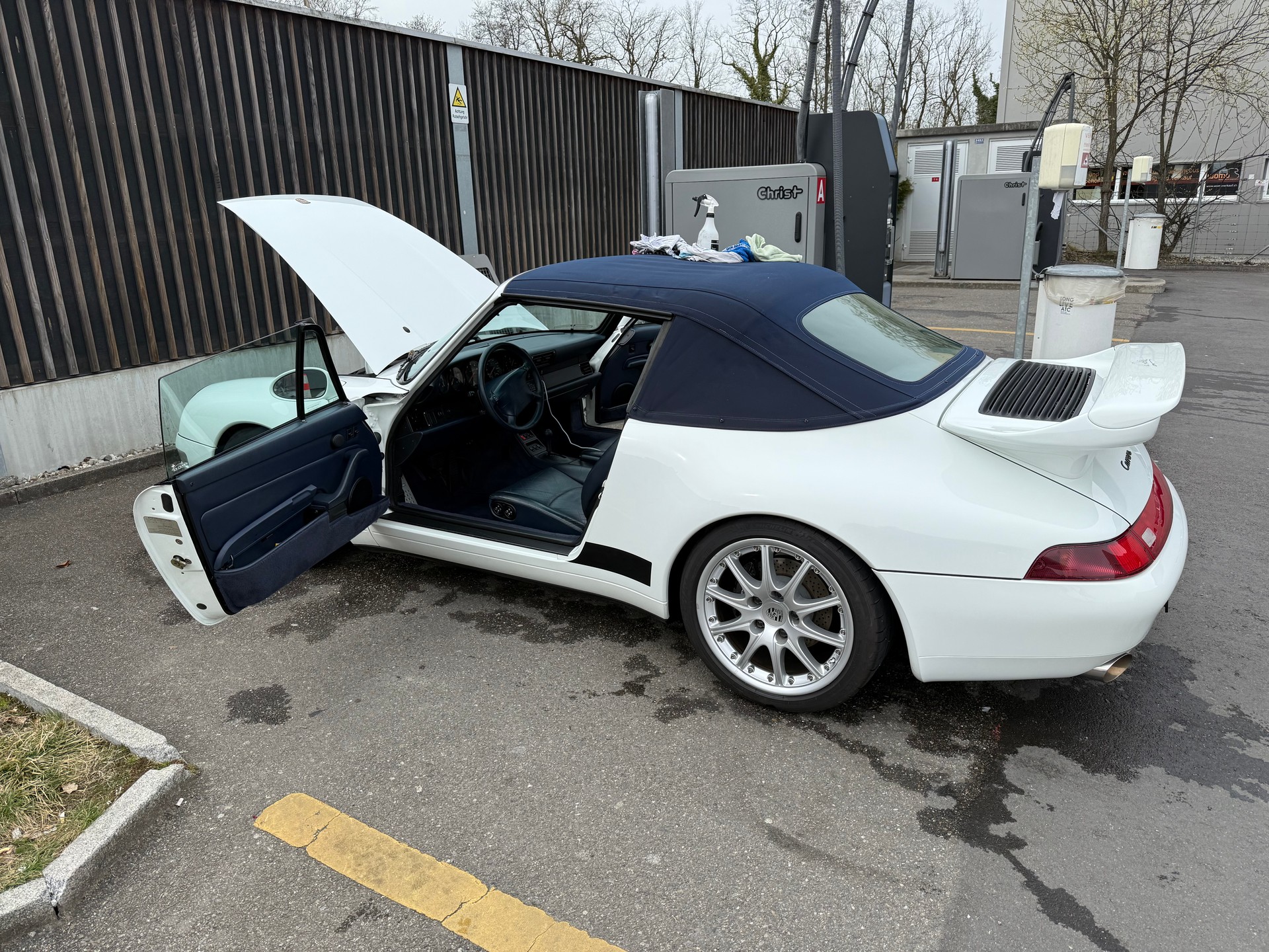 PORSCHE 911-image-10