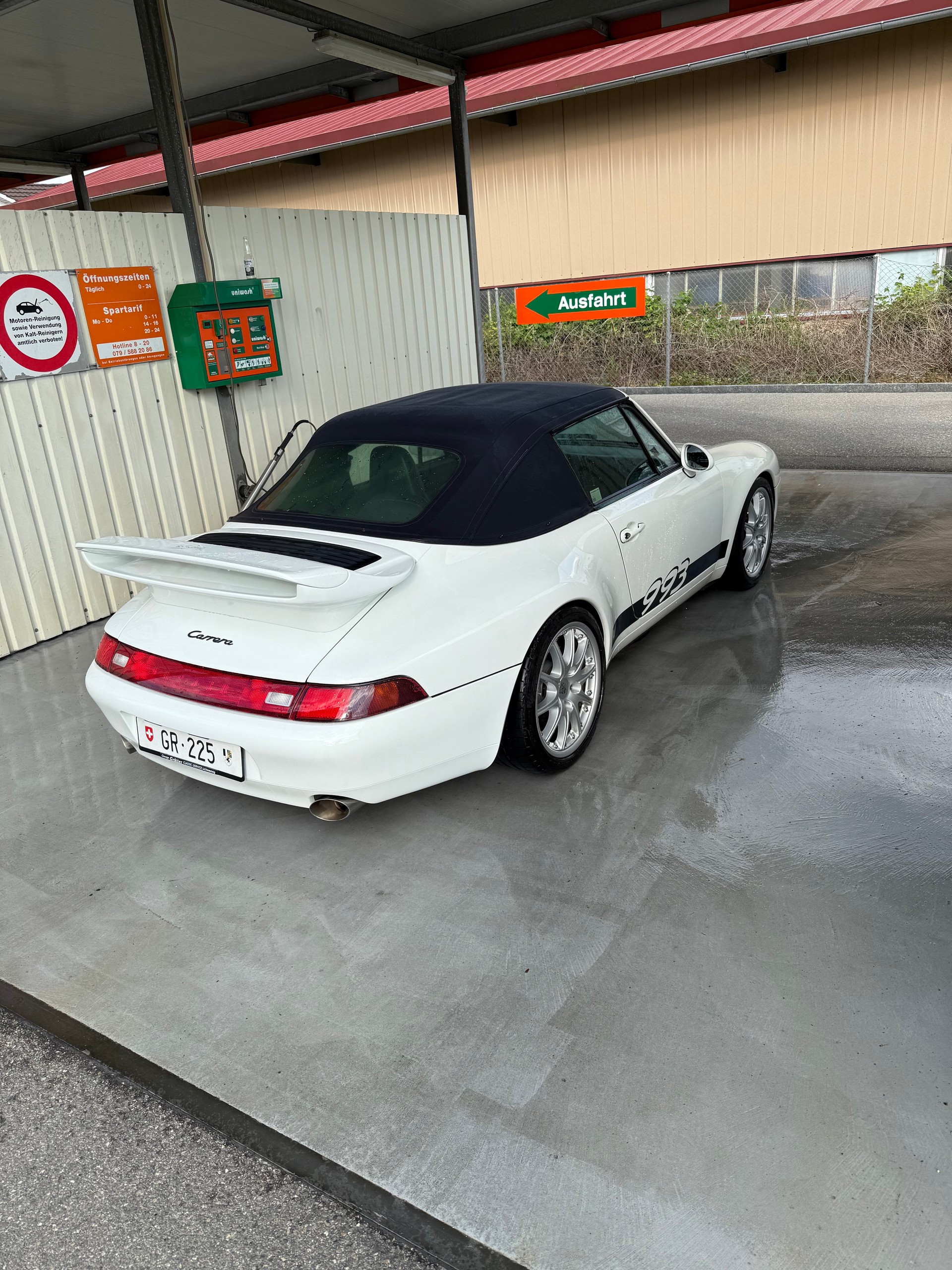 PORSCHE 911-image-13