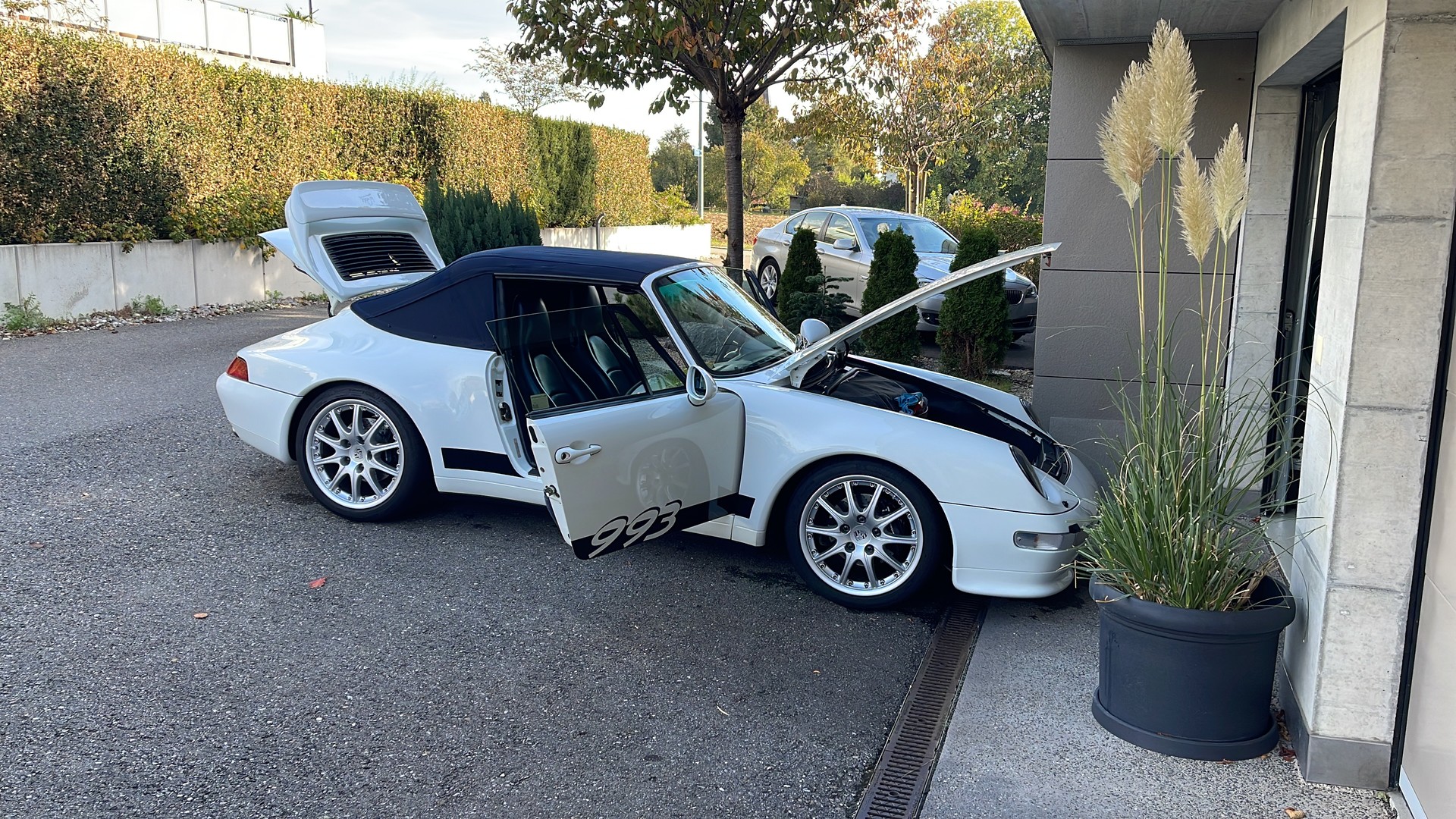 PORSCHE 911-image-8