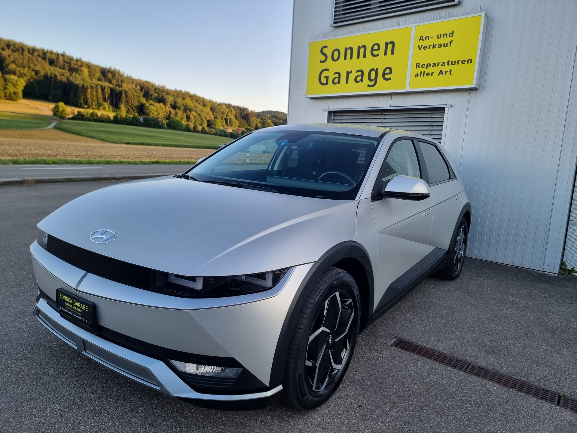 HYUNDAI Ioniq 5 77kWh Origo 4WD-image-0