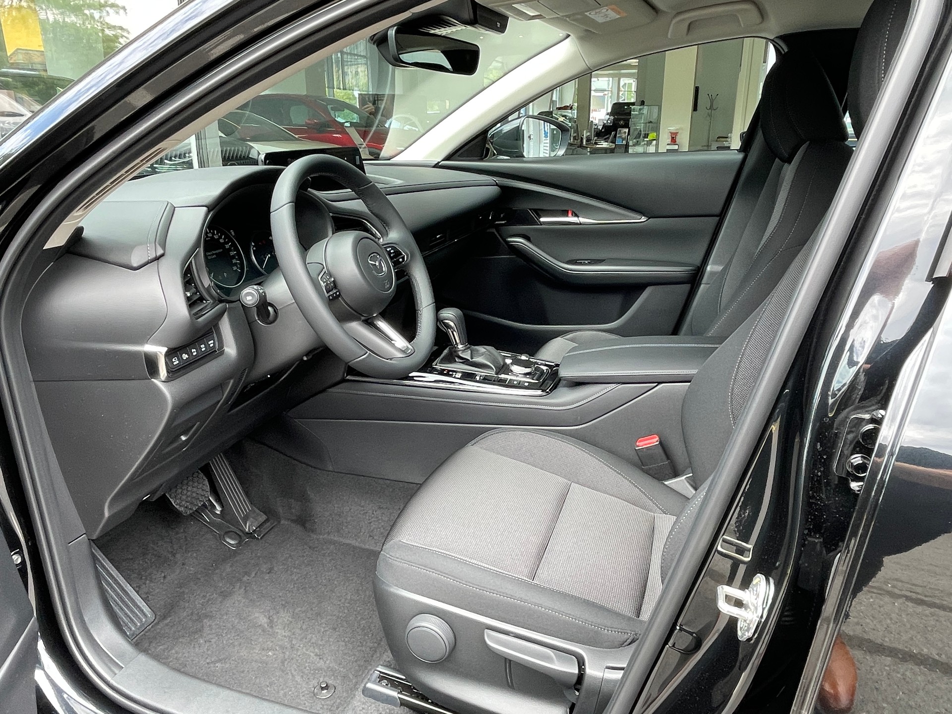 MAZDA CX-30 SKYACTIV-X 186 M Hybrid Centre Line AWD AT-image-6
