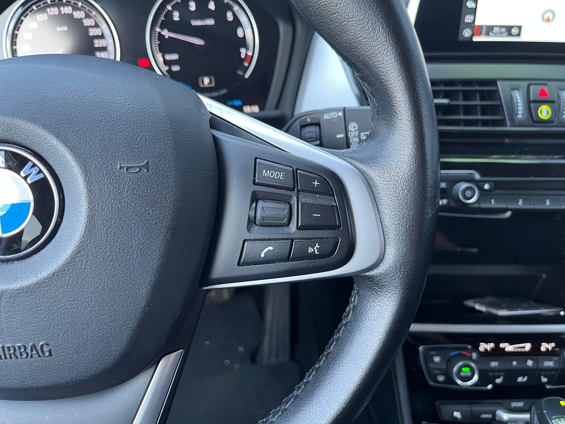 BMW 225xe iPerformance Active Tourer Steptronic-image-16