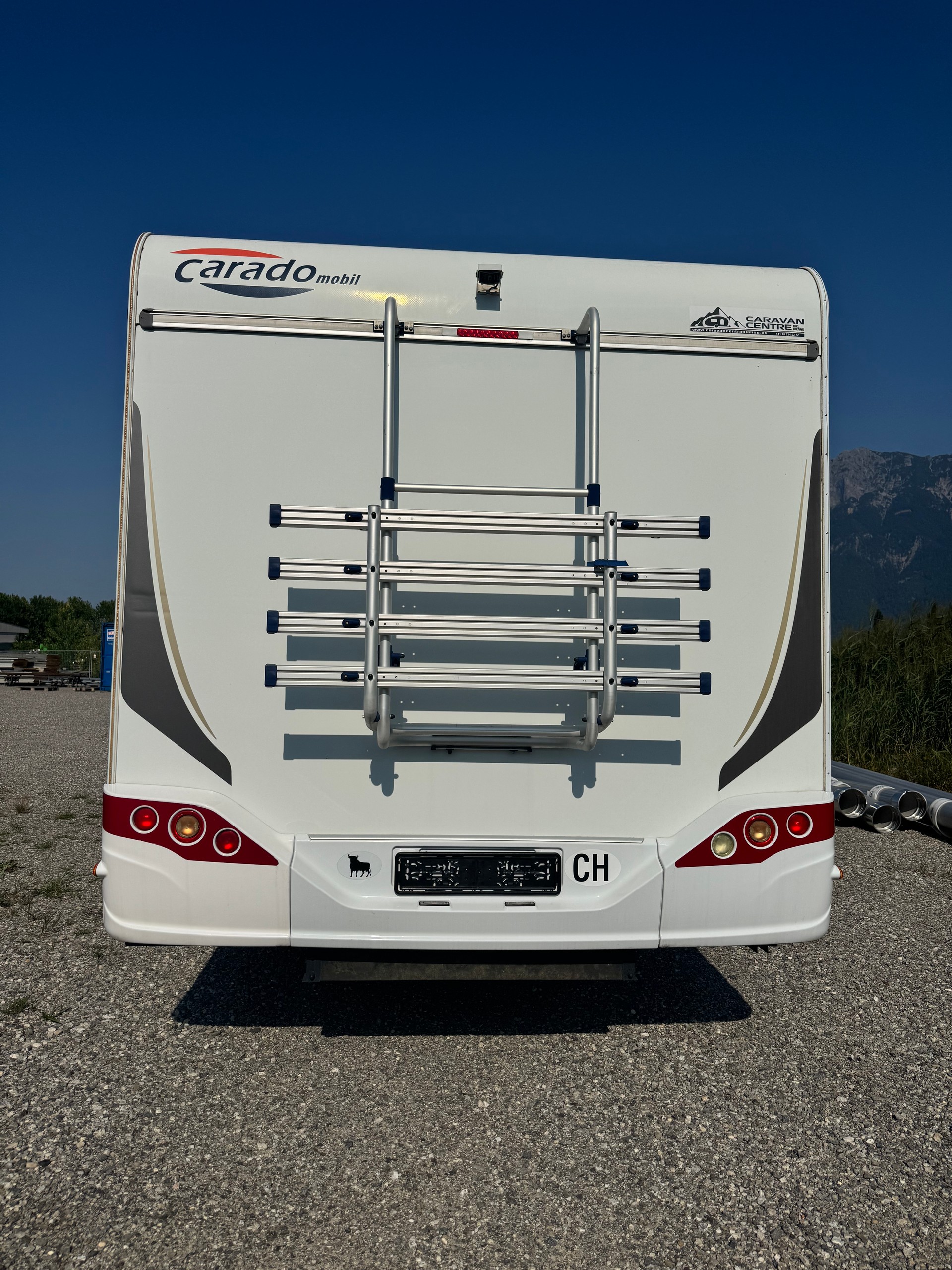CARADO Capron A 461 Fiat Ducato - Stockbett Kajüte - 6 Personen - TV Sat - Rückfahrkamera - Klima-image-3