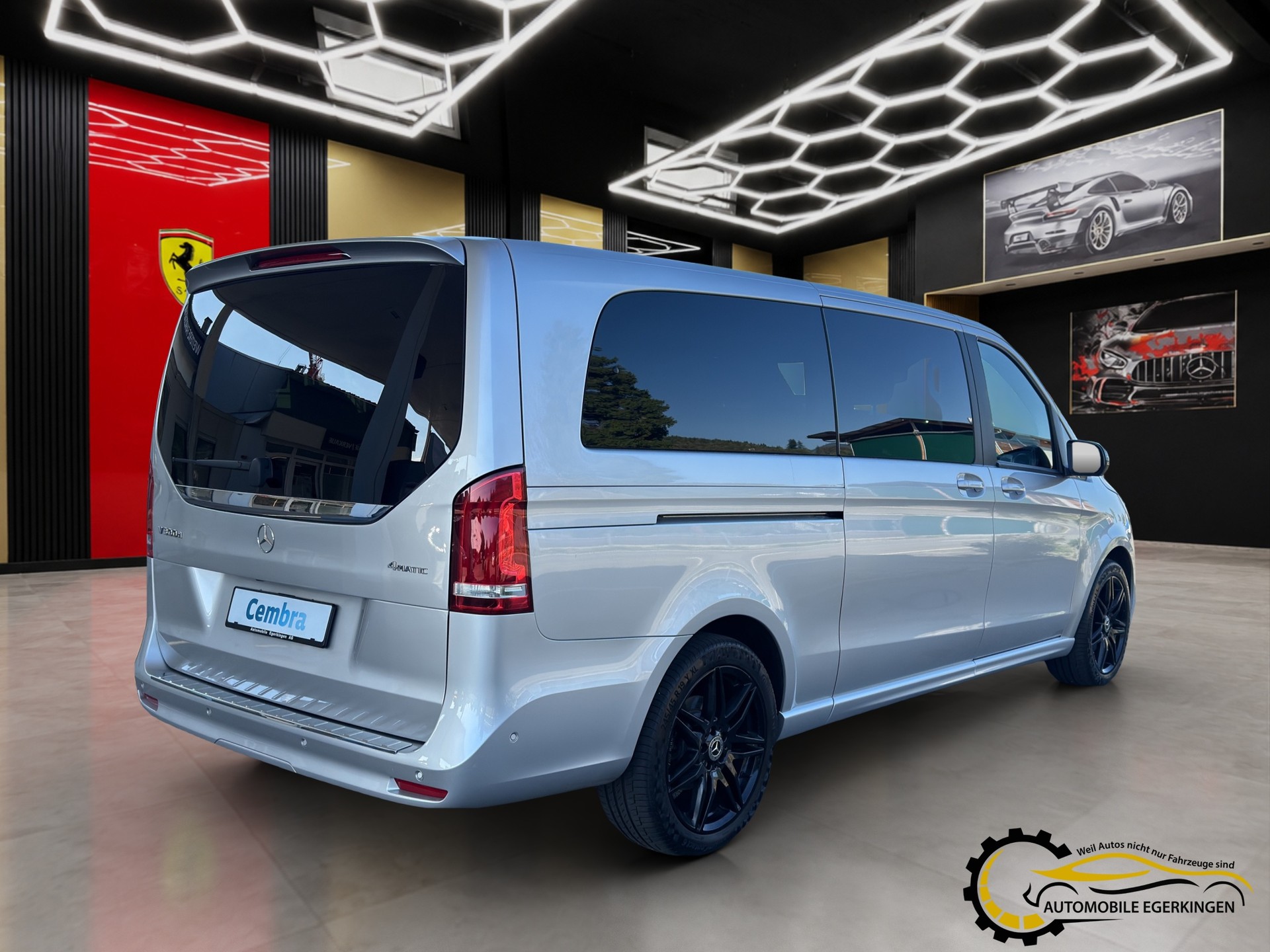 MERCEDES-BENZ V 300 d extralang Avantgarde 4Matic 9G-Tronic-image-4