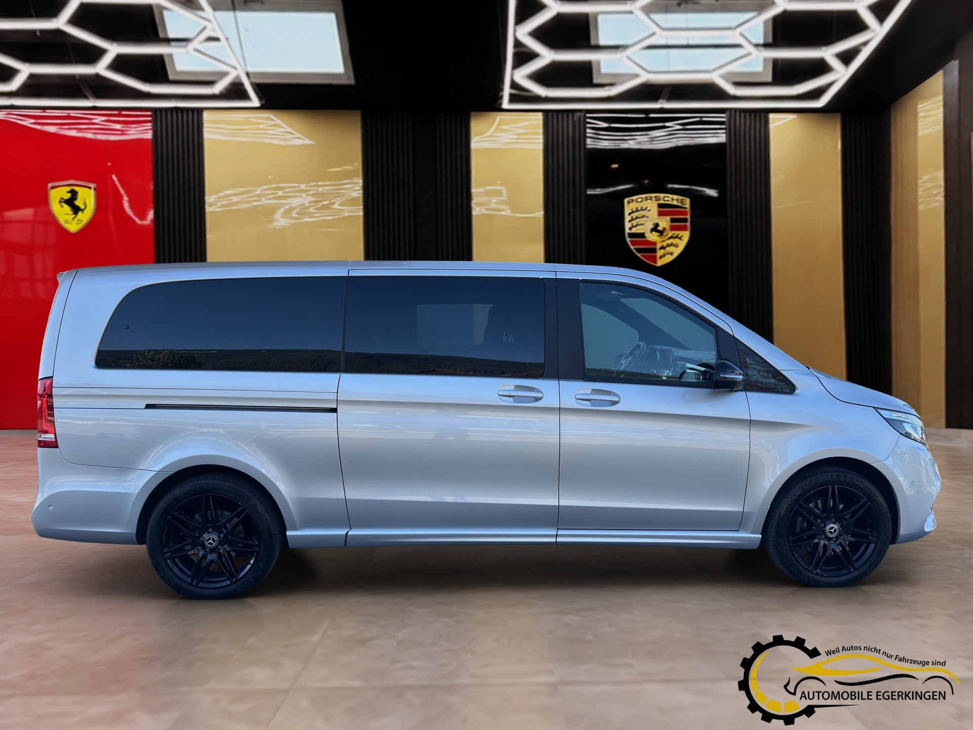 MERCEDES-BENZ V 300 d extralang Avantgarde 4Matic 9G-Tronic-image-3