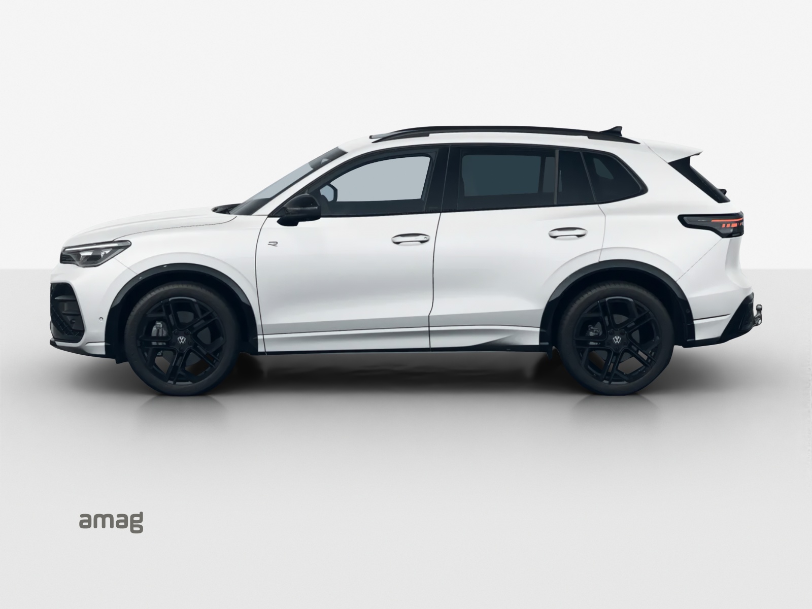 VW Tiguan 2.0 TSI DSG R-Line 4Motion-image-1