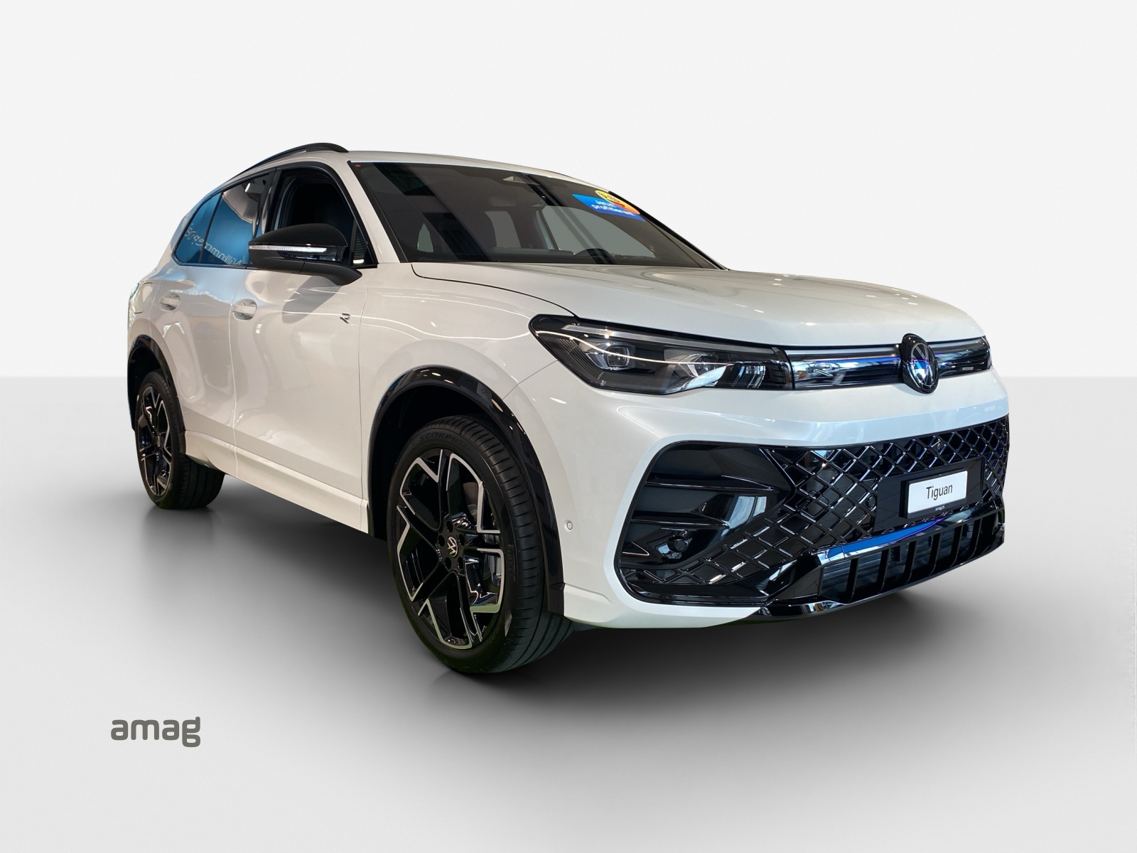 VW Tiguan 2.0 TSI DSG R-Line 4Motion-image-5