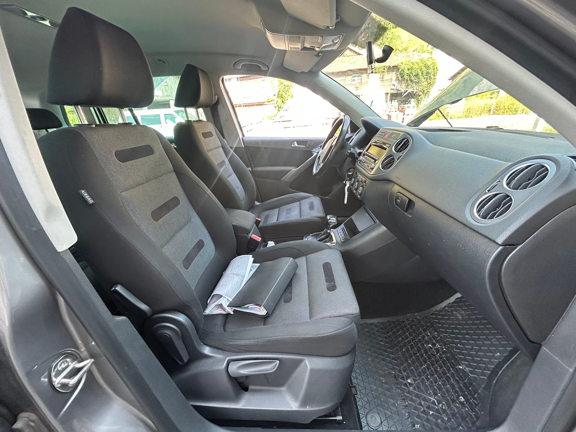 VW Tiguan 2.0 TSI Sport&Style Tiptronic-image-8